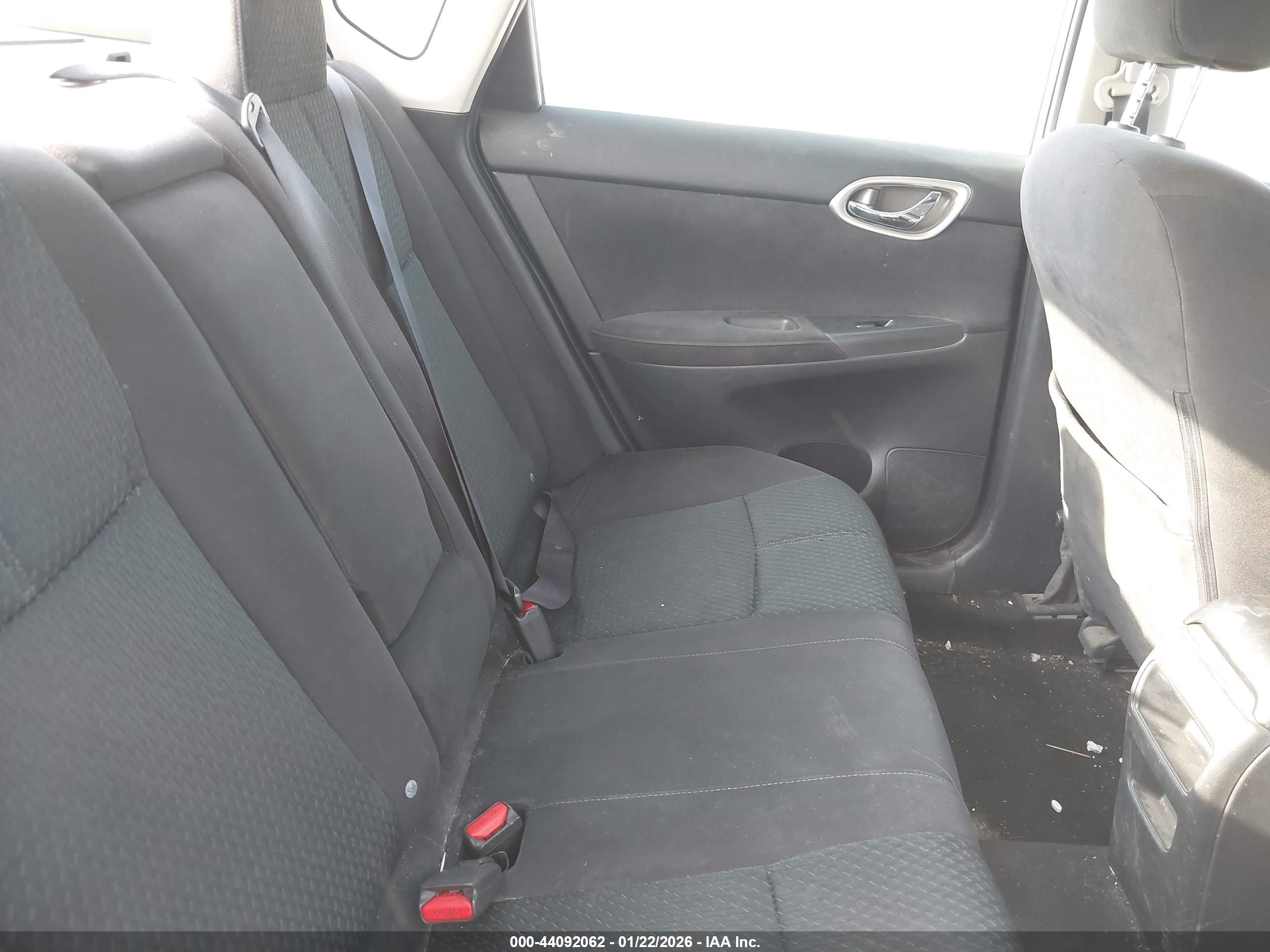 NISSAN SENTRA image 8