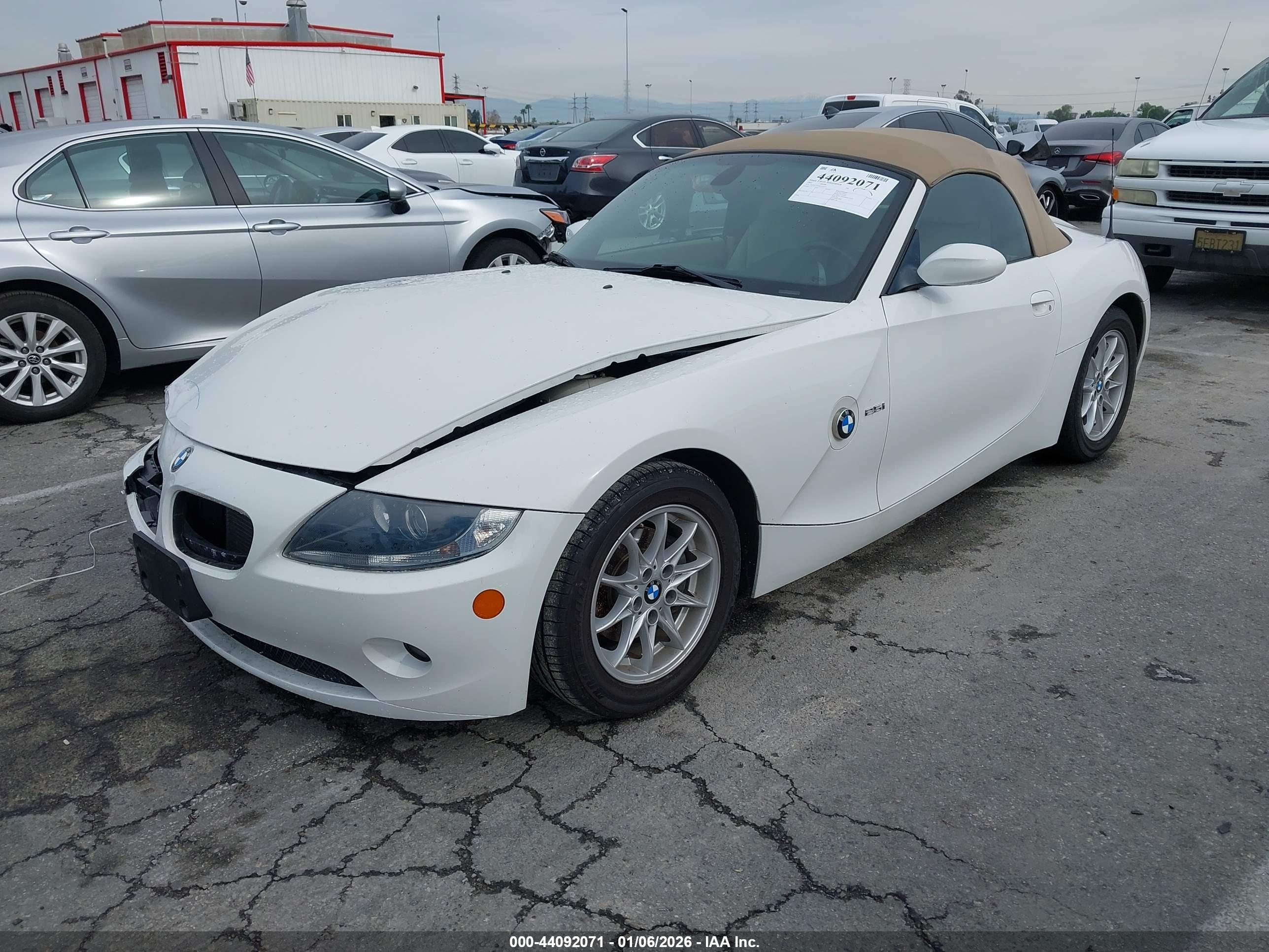 BMW Z4 image 2