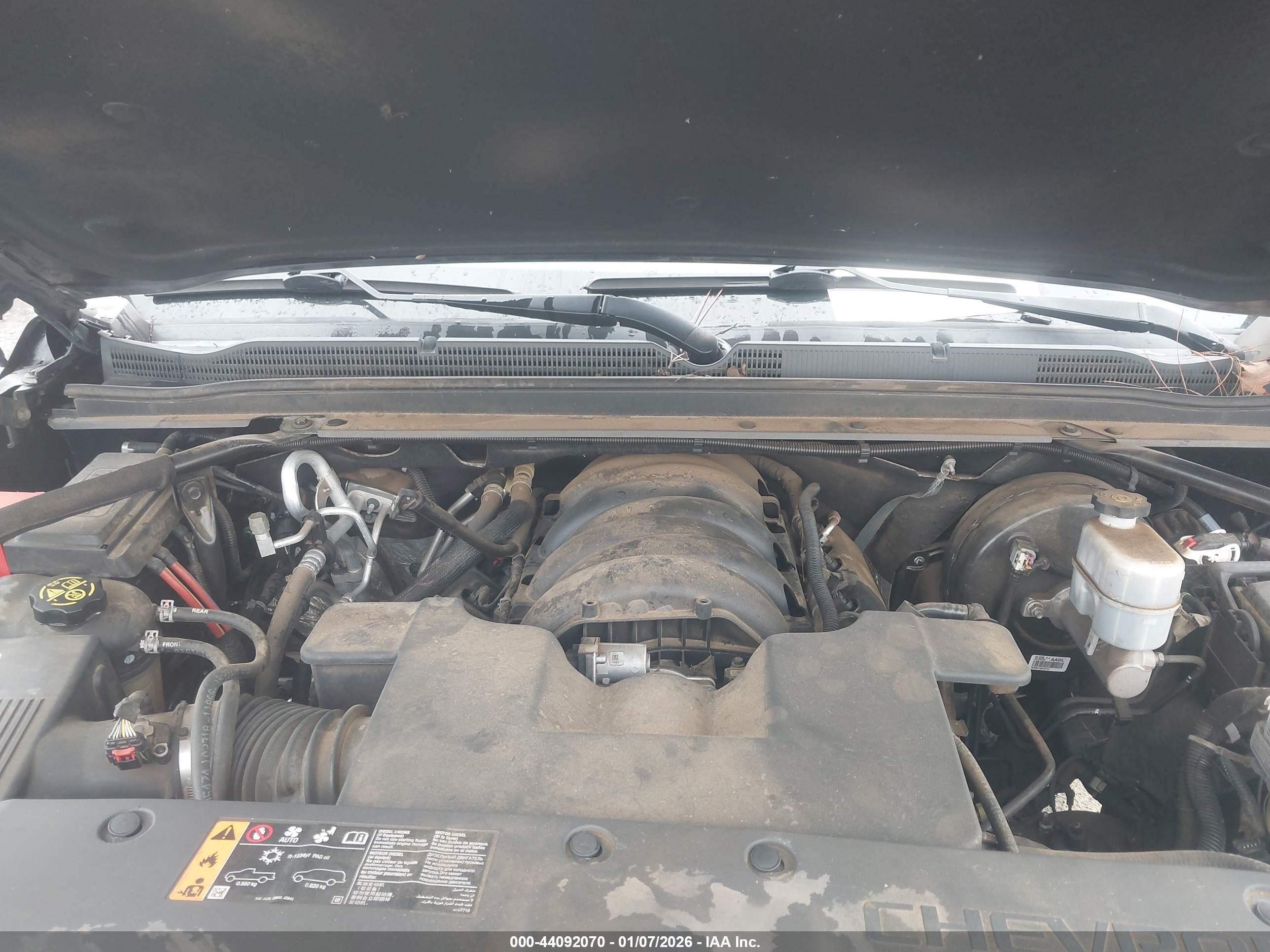 CHEVROLET SUBURBAN image 10