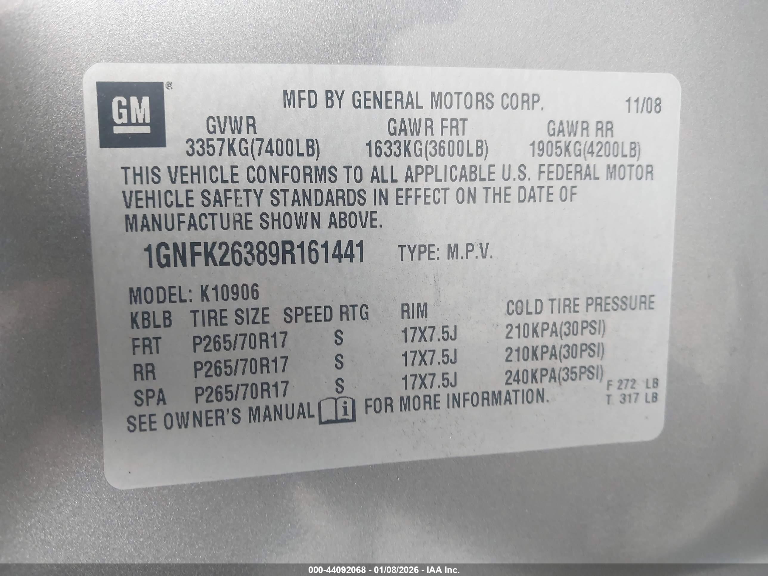 CHEVROLET SUBURBAN image 9