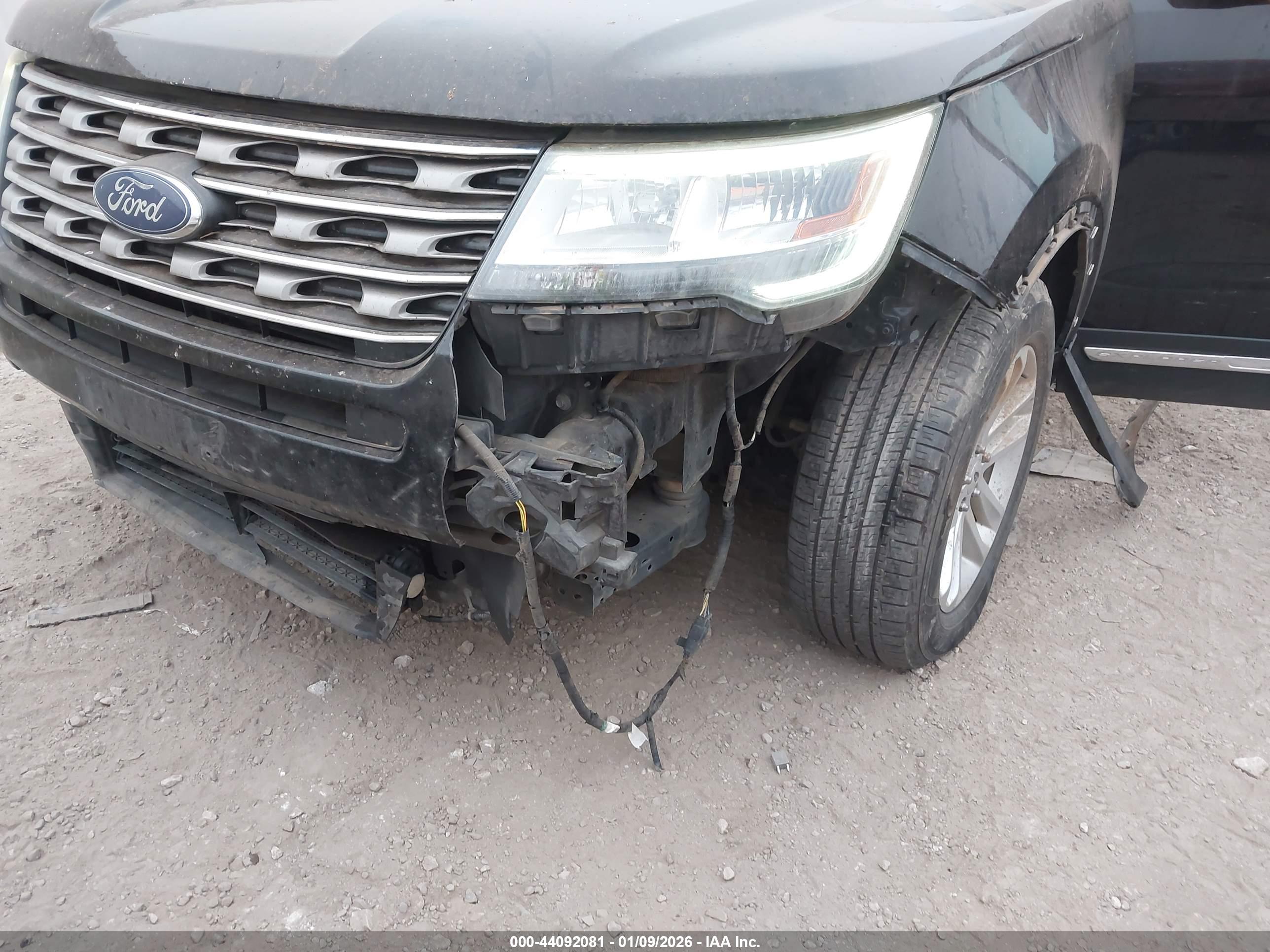 FORD EXPLORER image 6