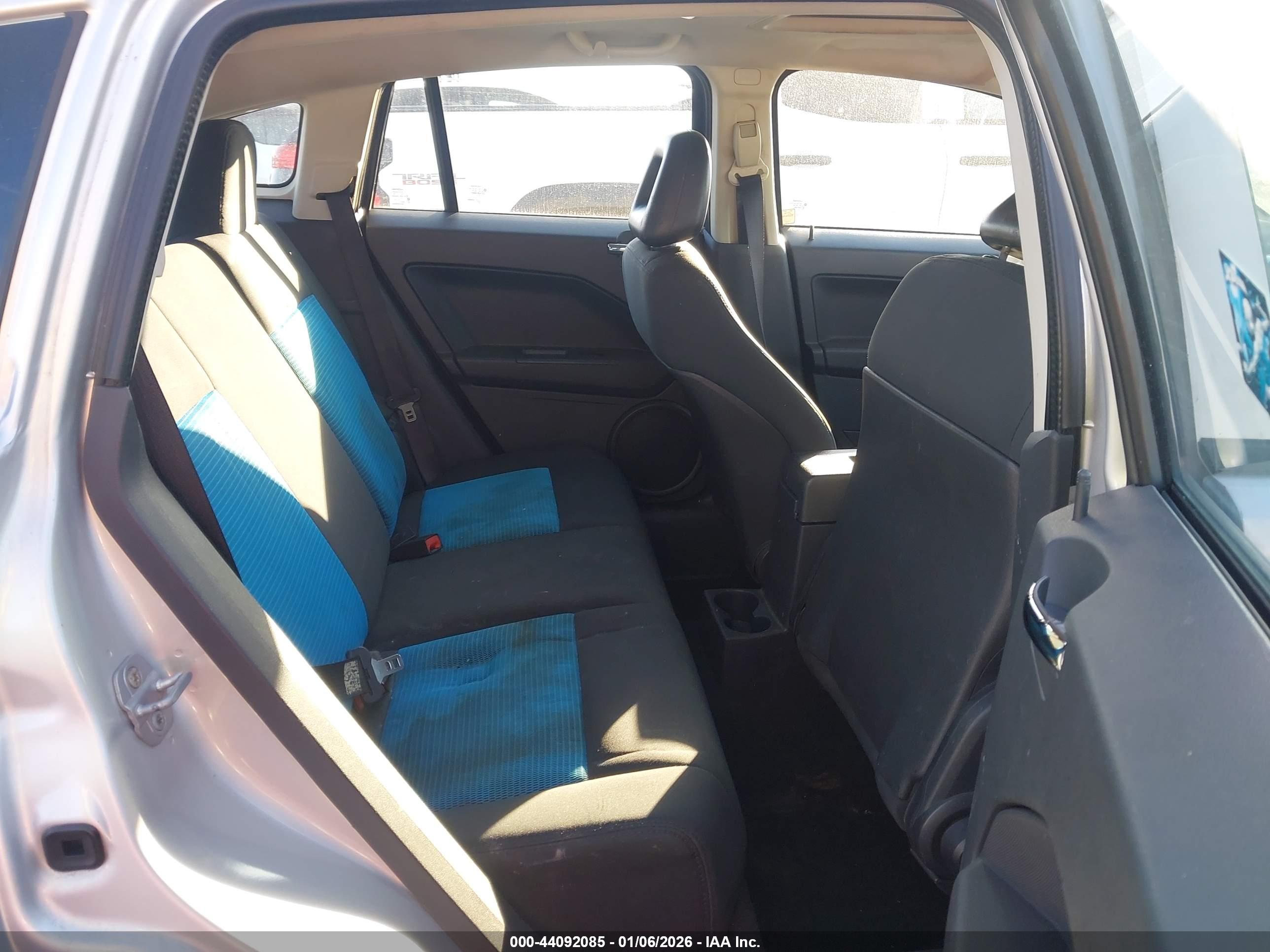 DODGE CALIBER image 8