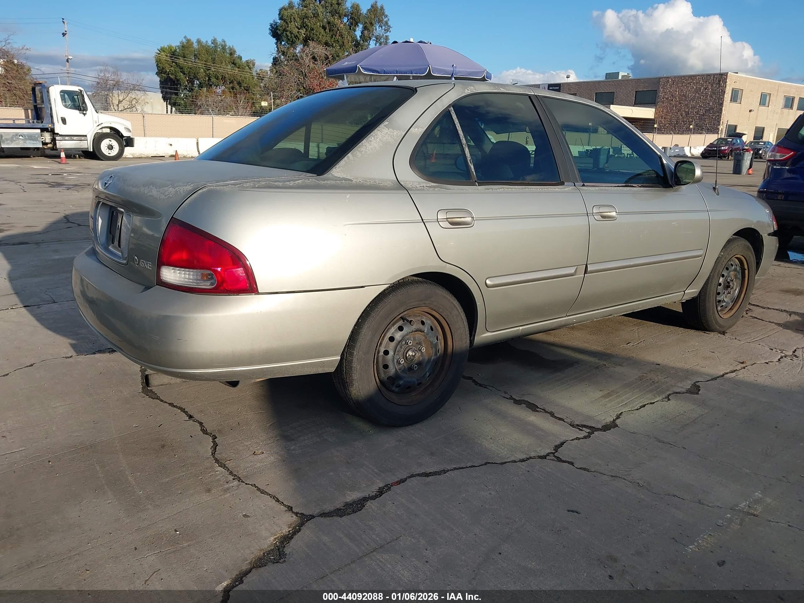 NISSAN SENTRA image 4
