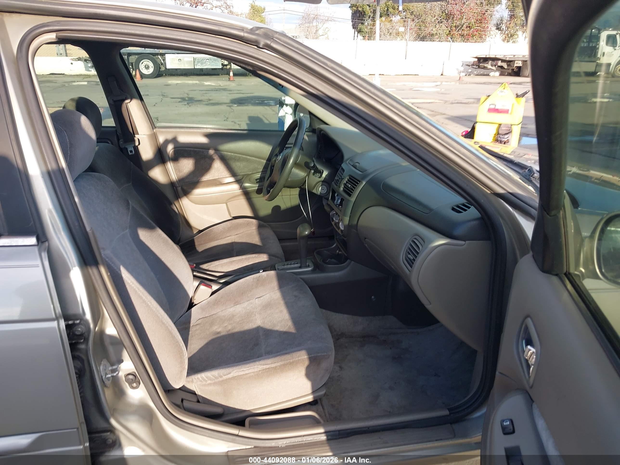 NISSAN SENTRA image 5