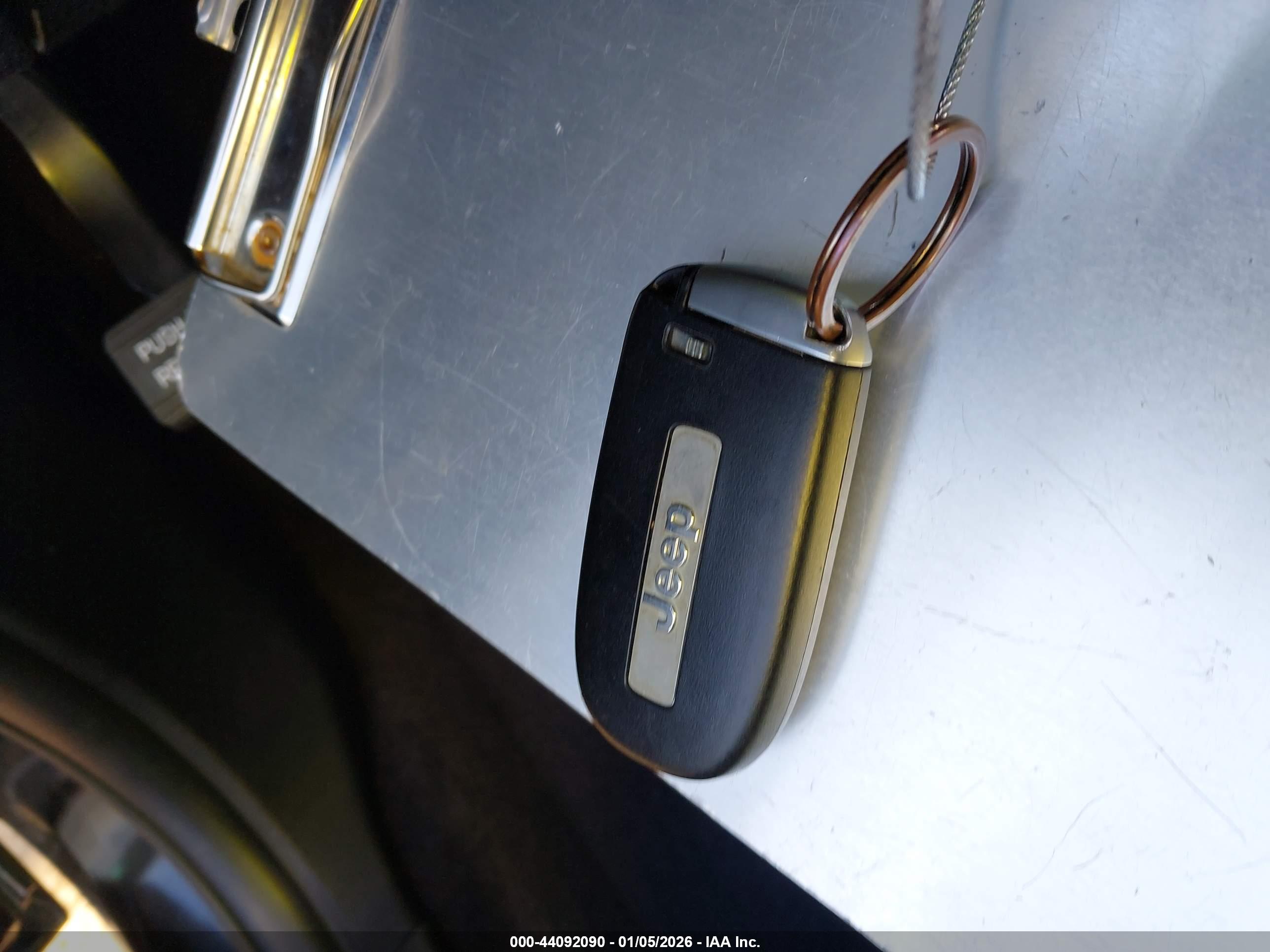 JEEP GRAND image 11