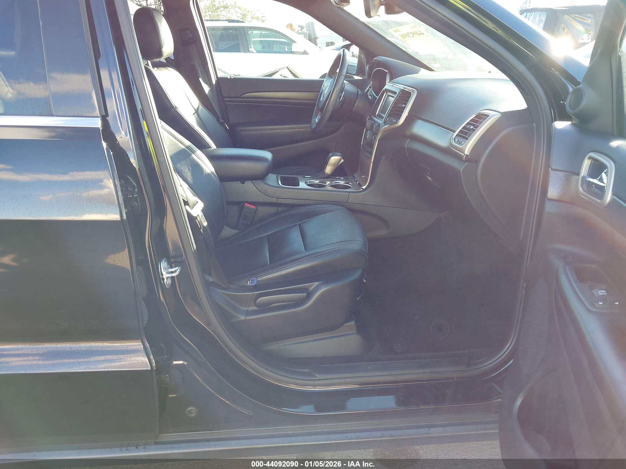 JEEP GRAND image 5