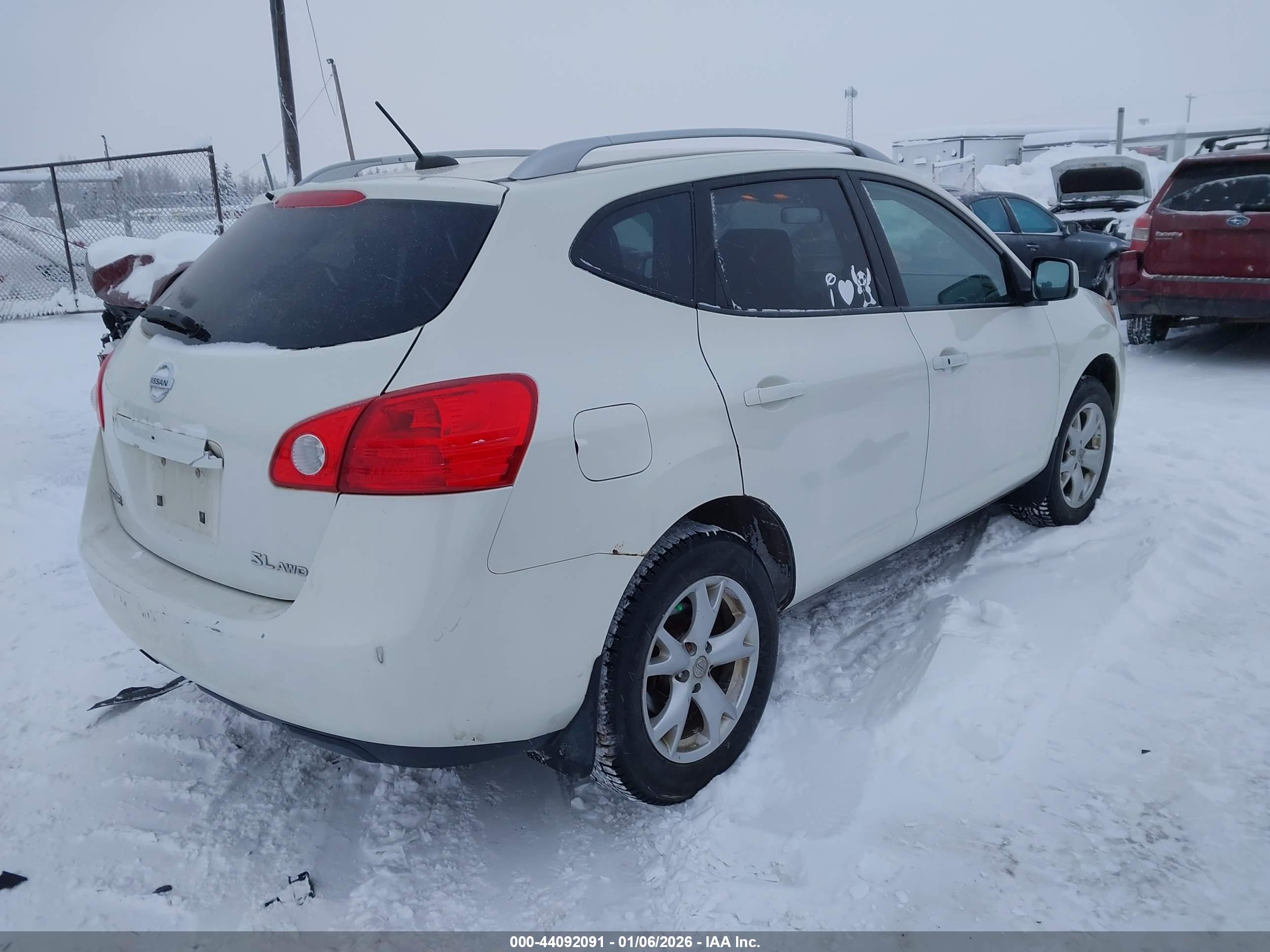 NISSAN ROGUE image 4