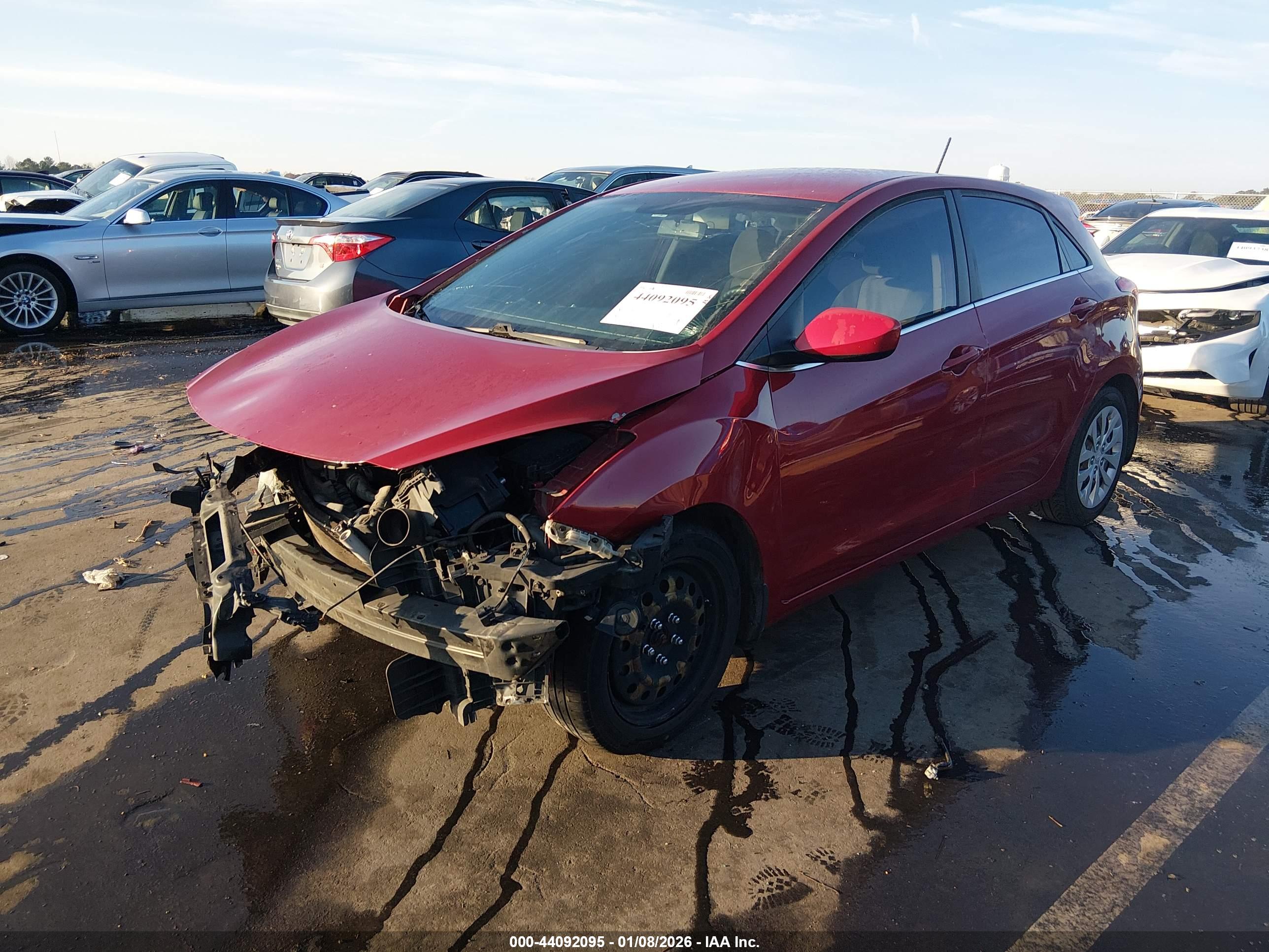 HYUNDAI ELANTRA image 2