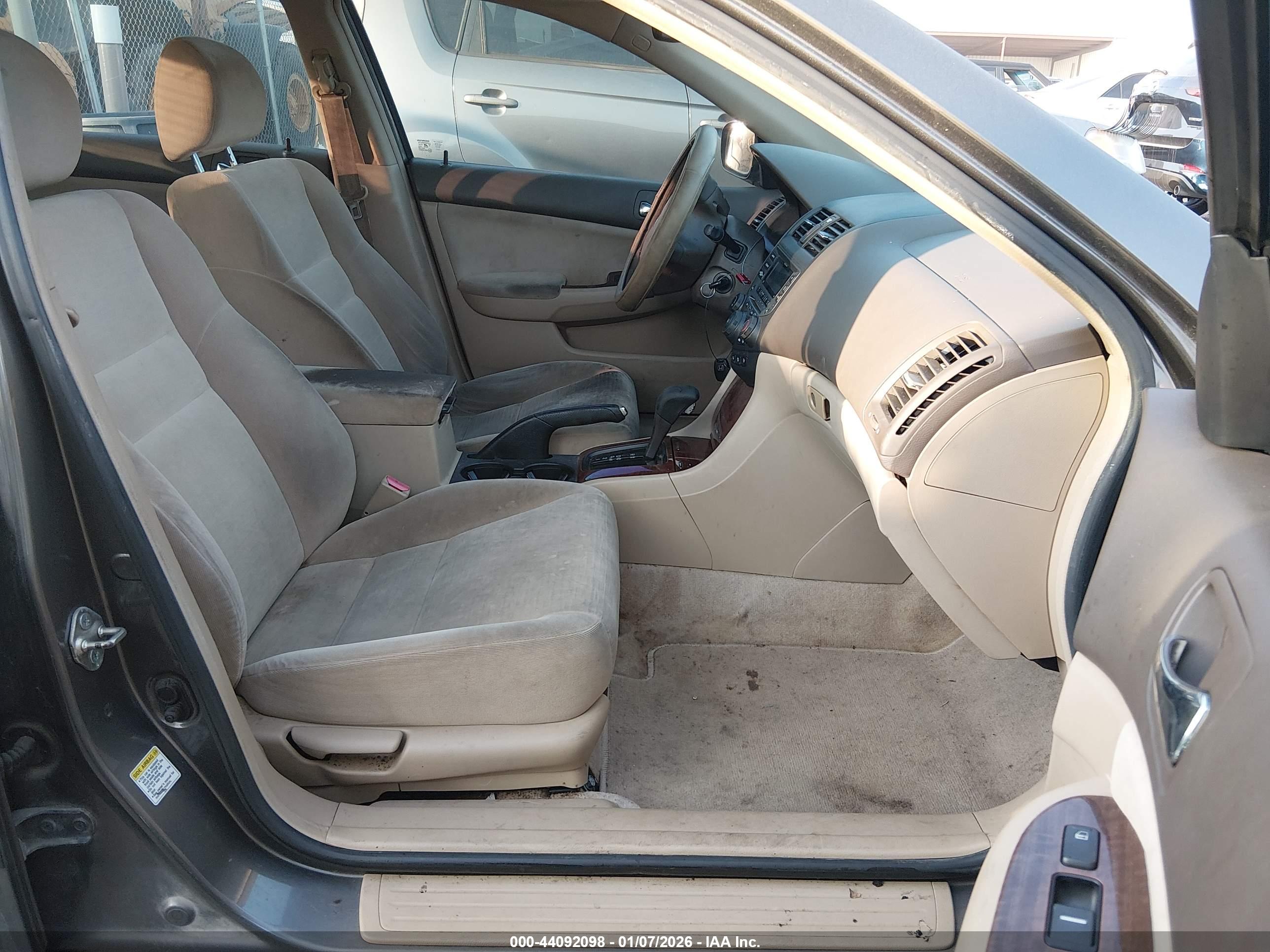 HONDA ACCORD image 5