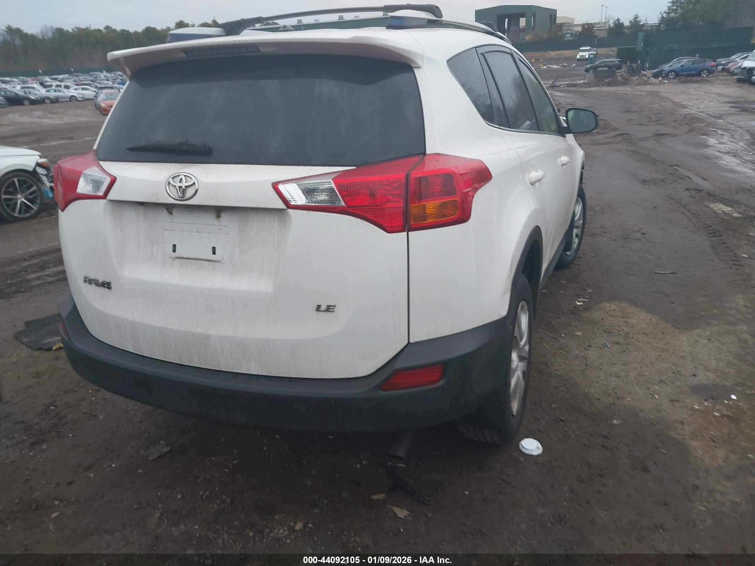TOYOTA RAV4 image 4
