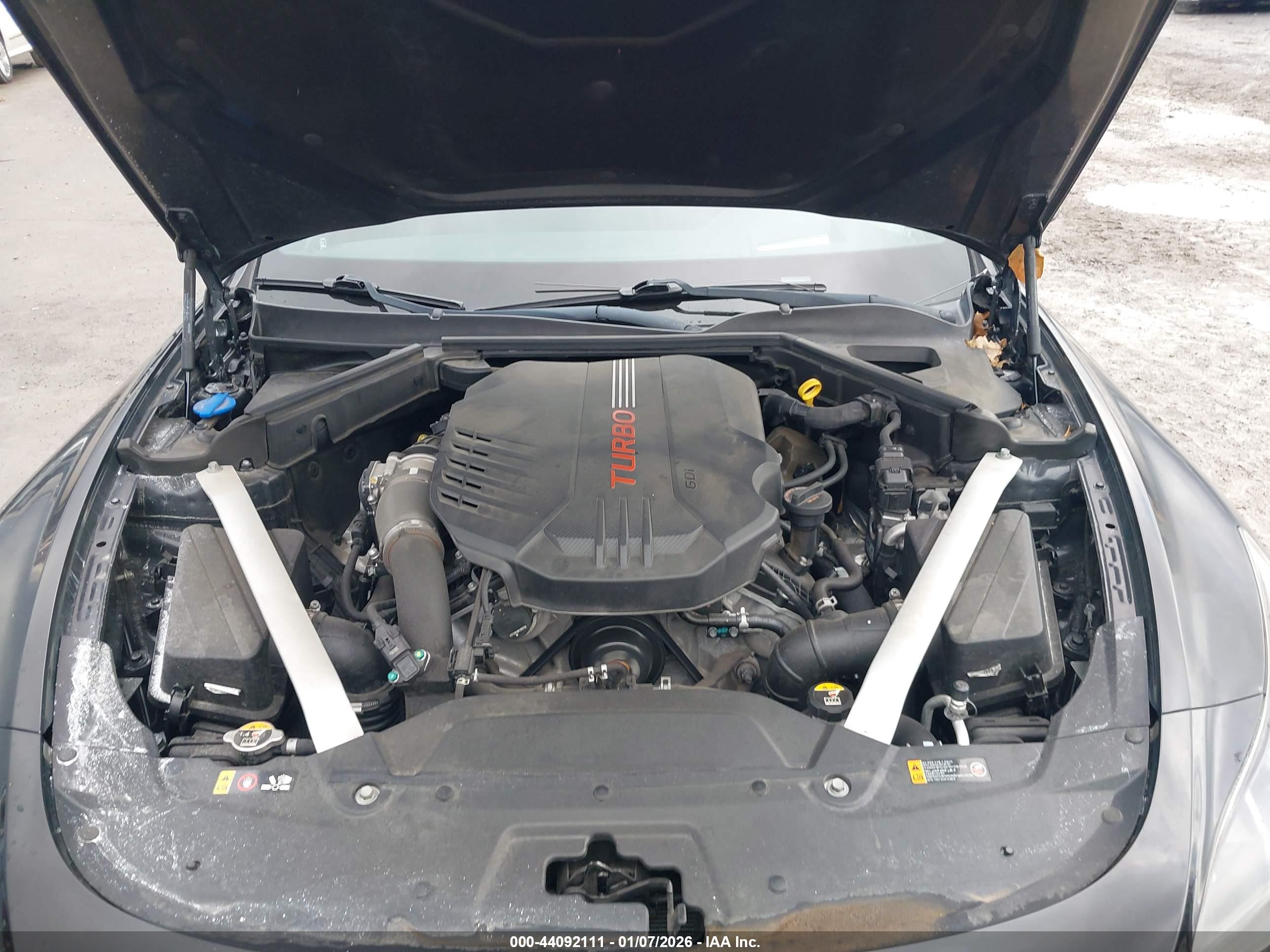 KIA STINGER image 10