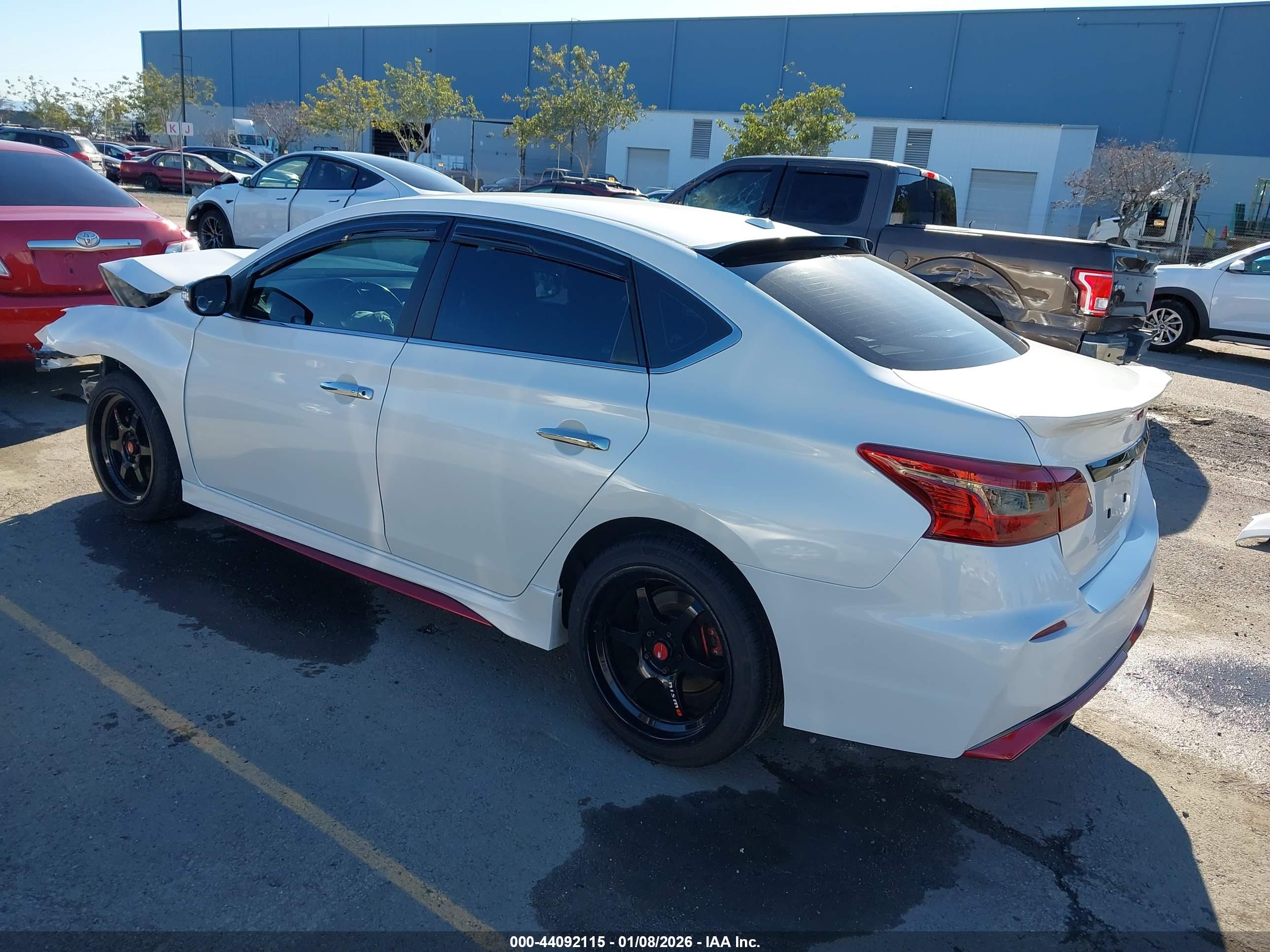 NISSAN SENTRA image 3