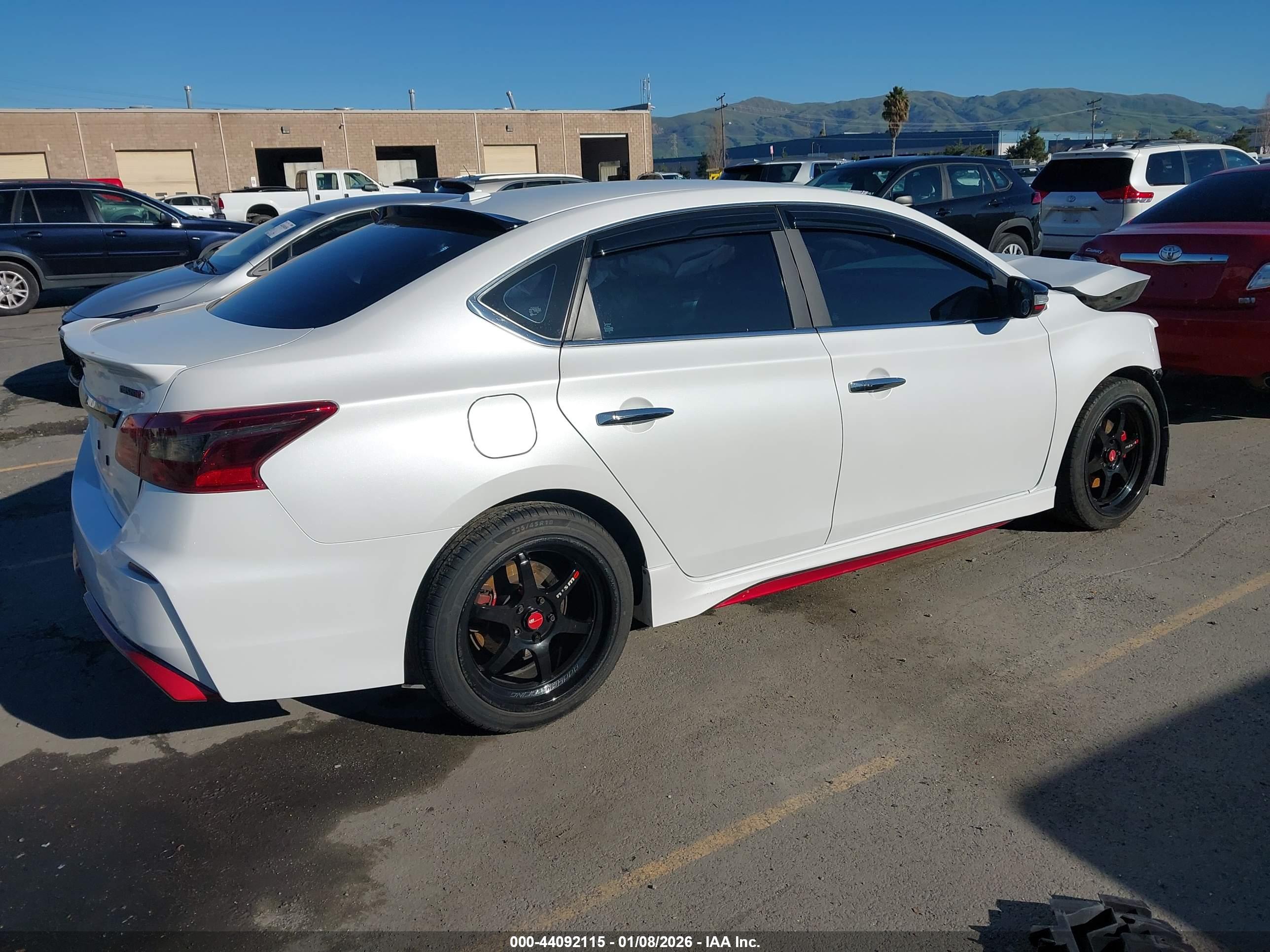 NISSAN SENTRA image 4