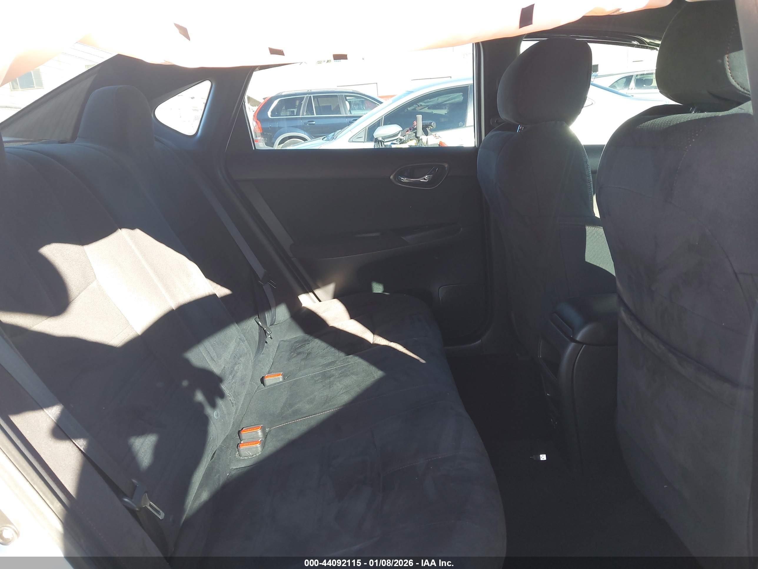 NISSAN SENTRA image 8