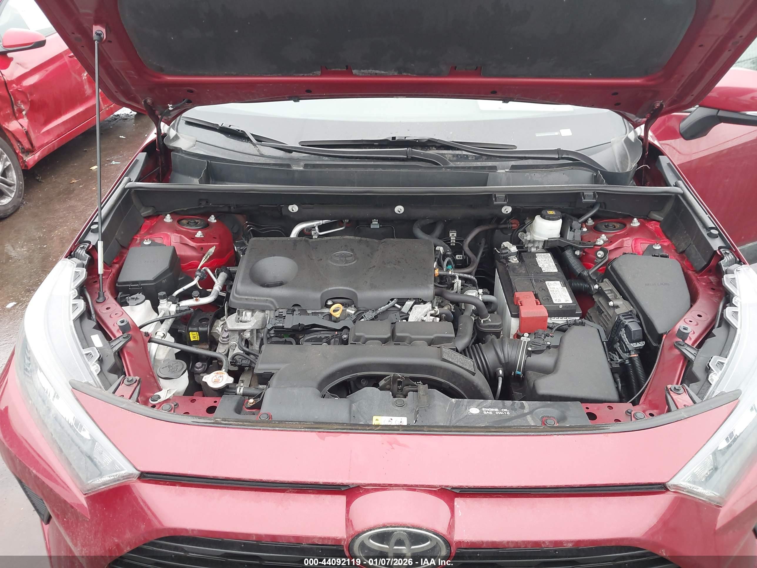 TOYOTA RAV4 image 10