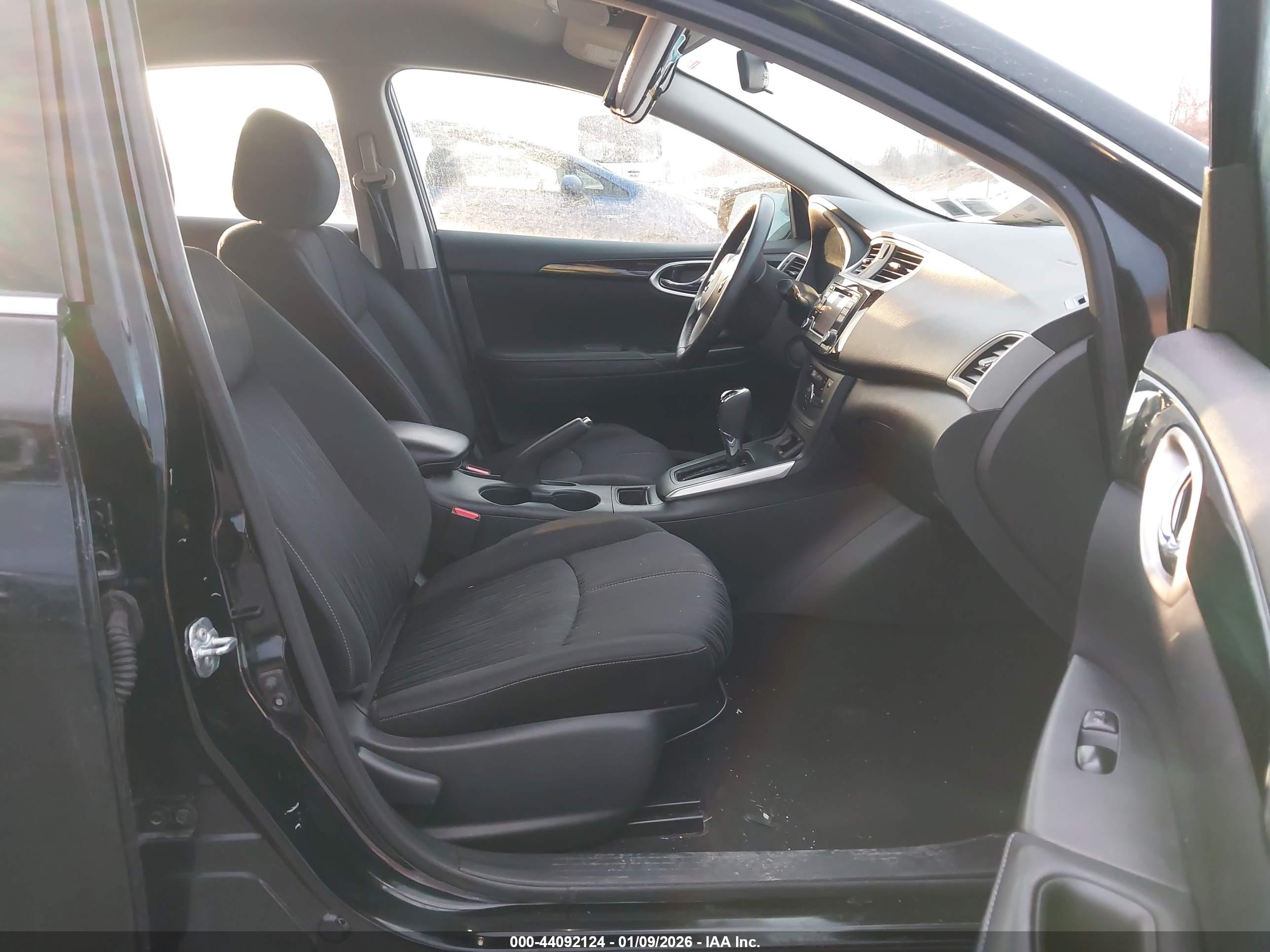 NISSAN SENTRA image 5
