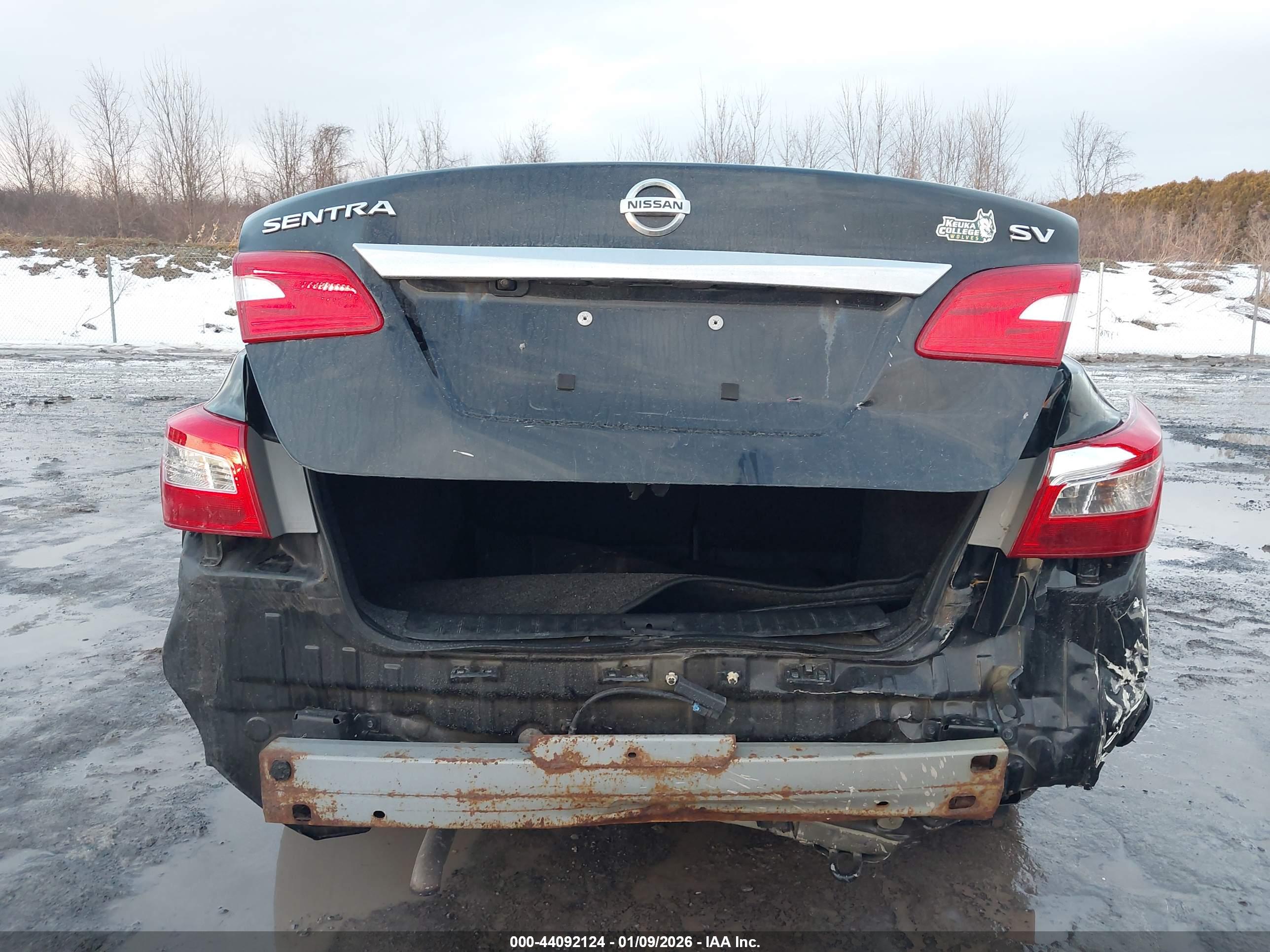 NISSAN SENTRA image 6