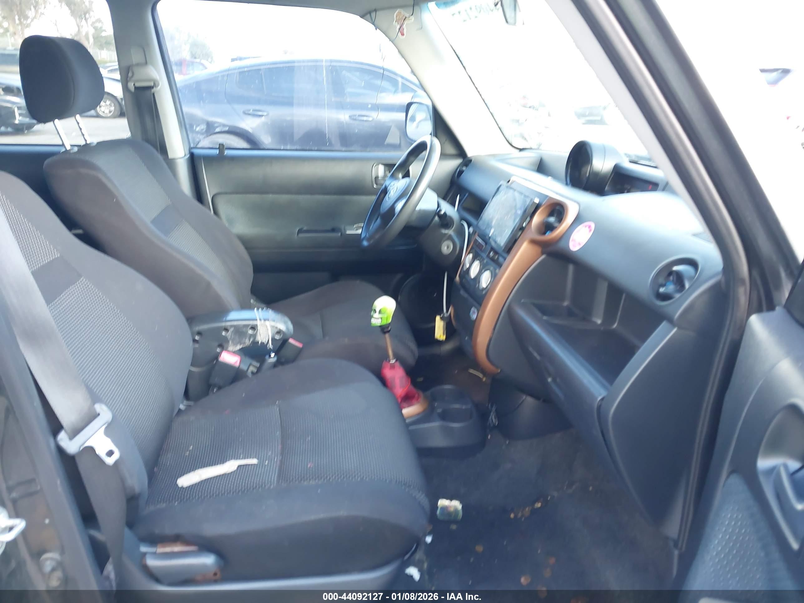 SCION XB image 5