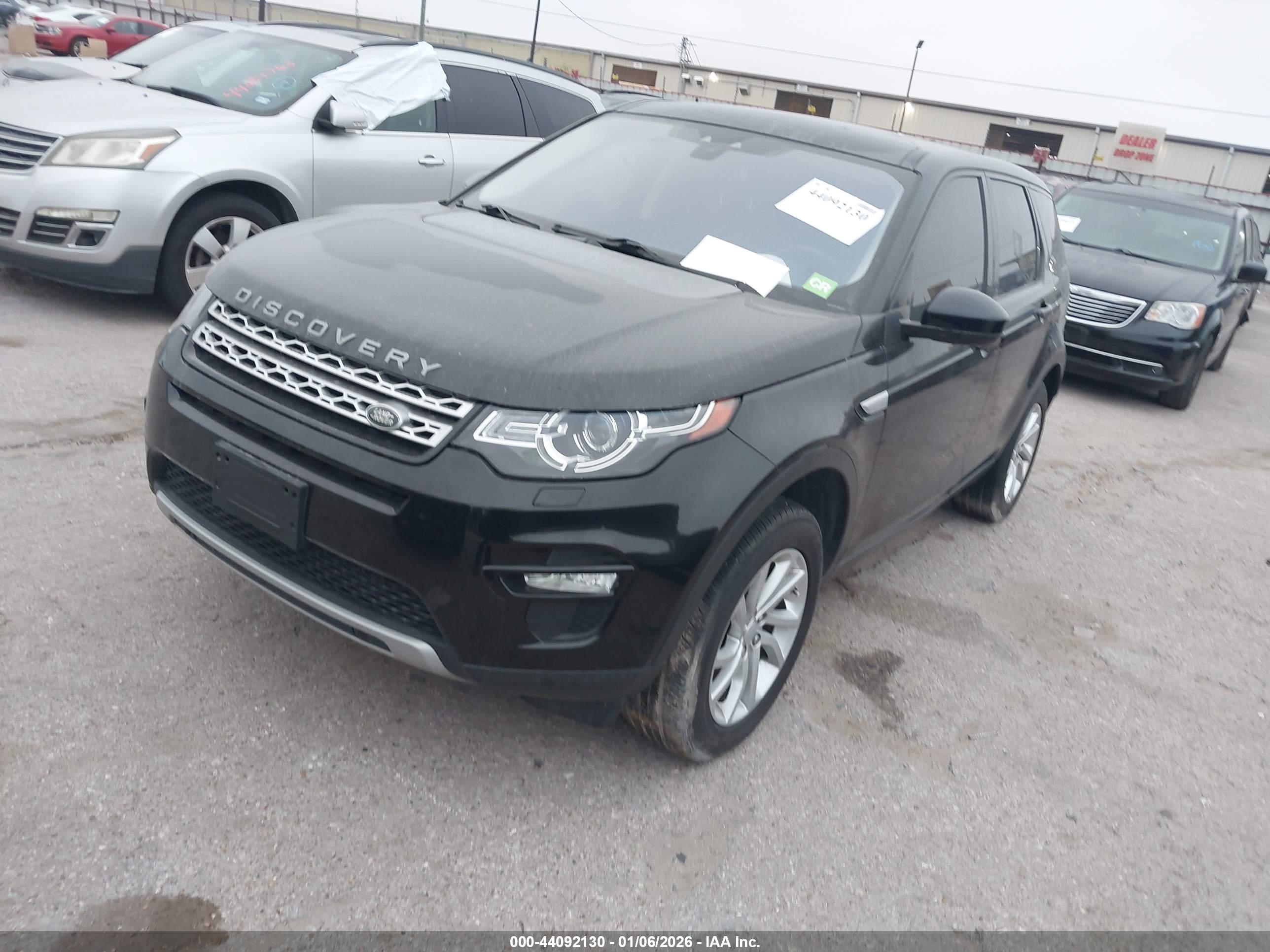 LAND ROVER image 2