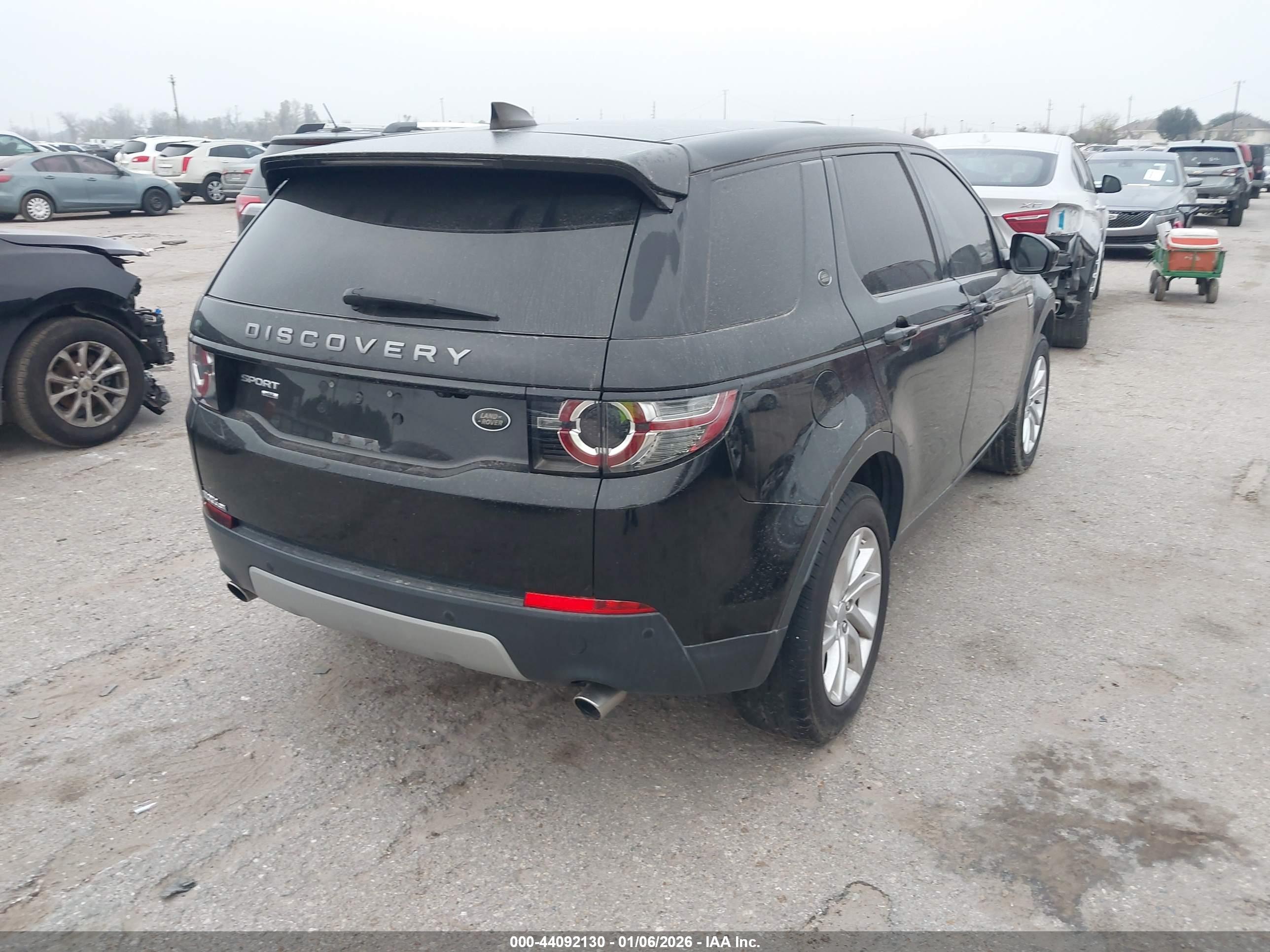 LAND ROVER image 4