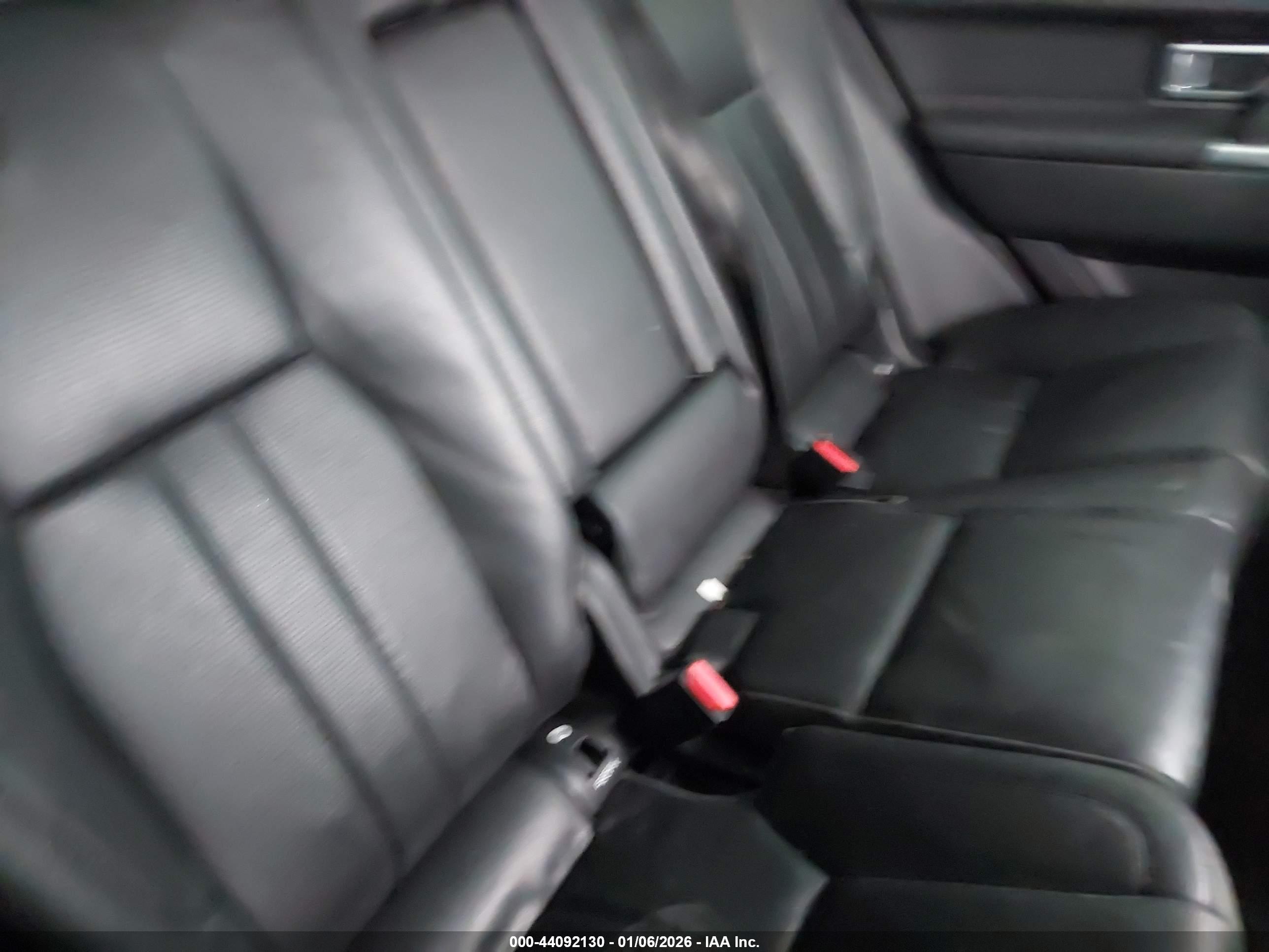 LAND ROVER image 8