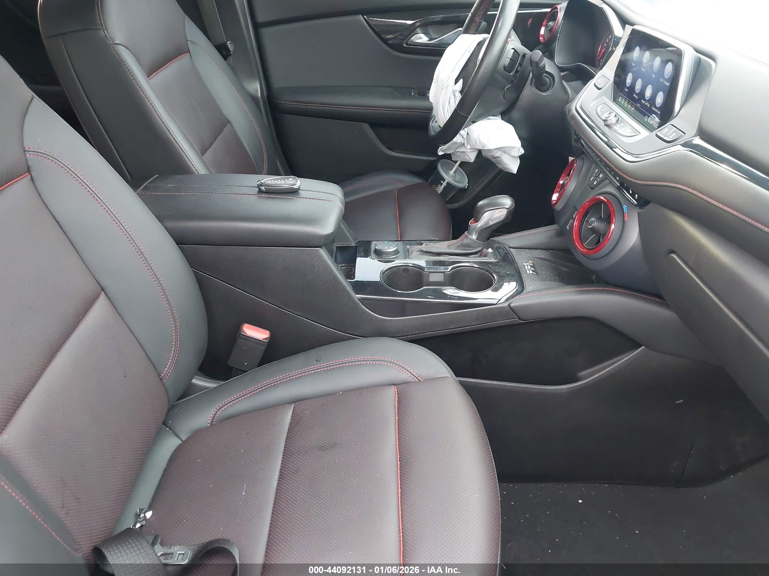 CHEVROLET BLAZER image 5