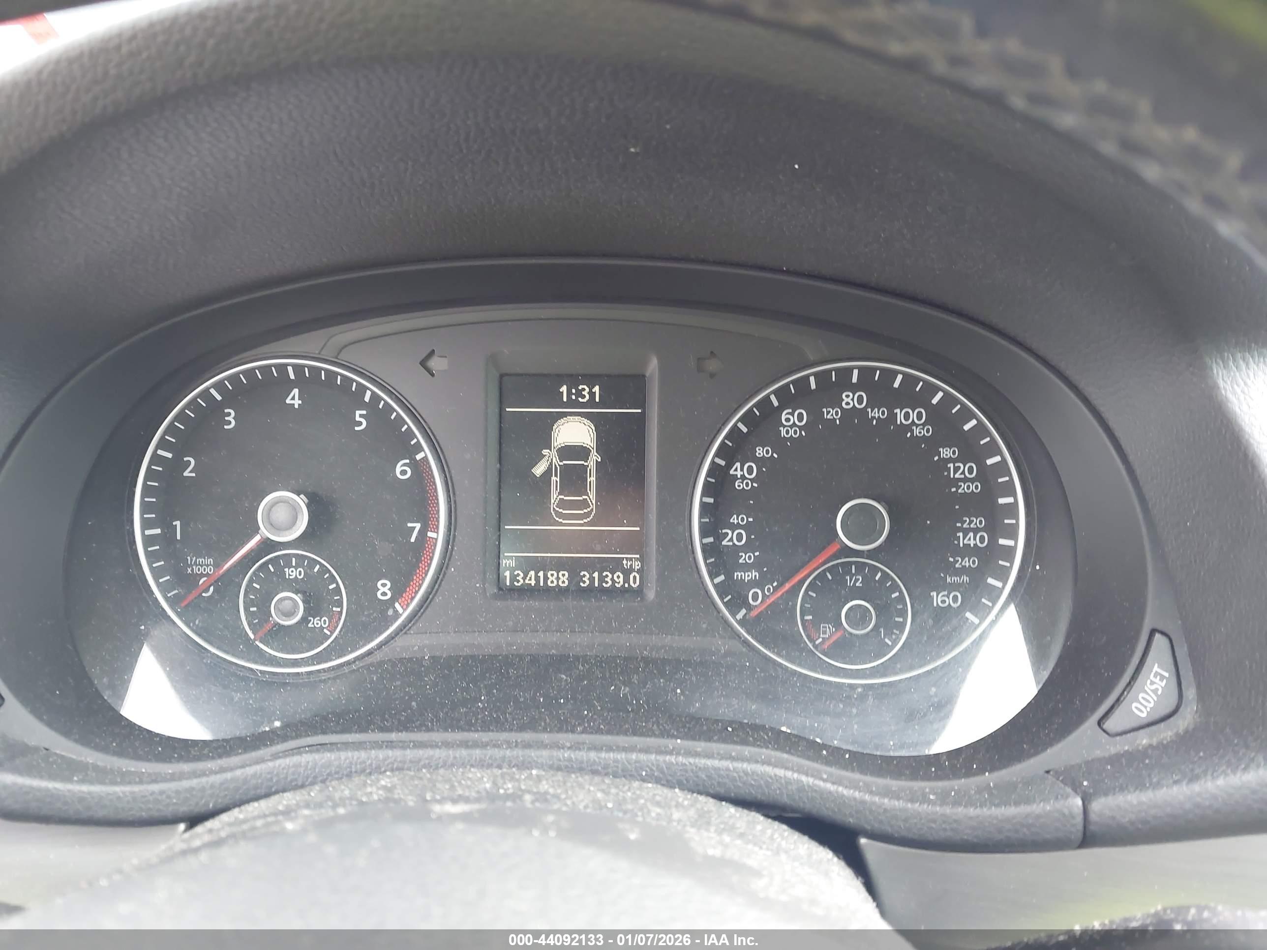VOLKSWAGEN PASSAT image 7