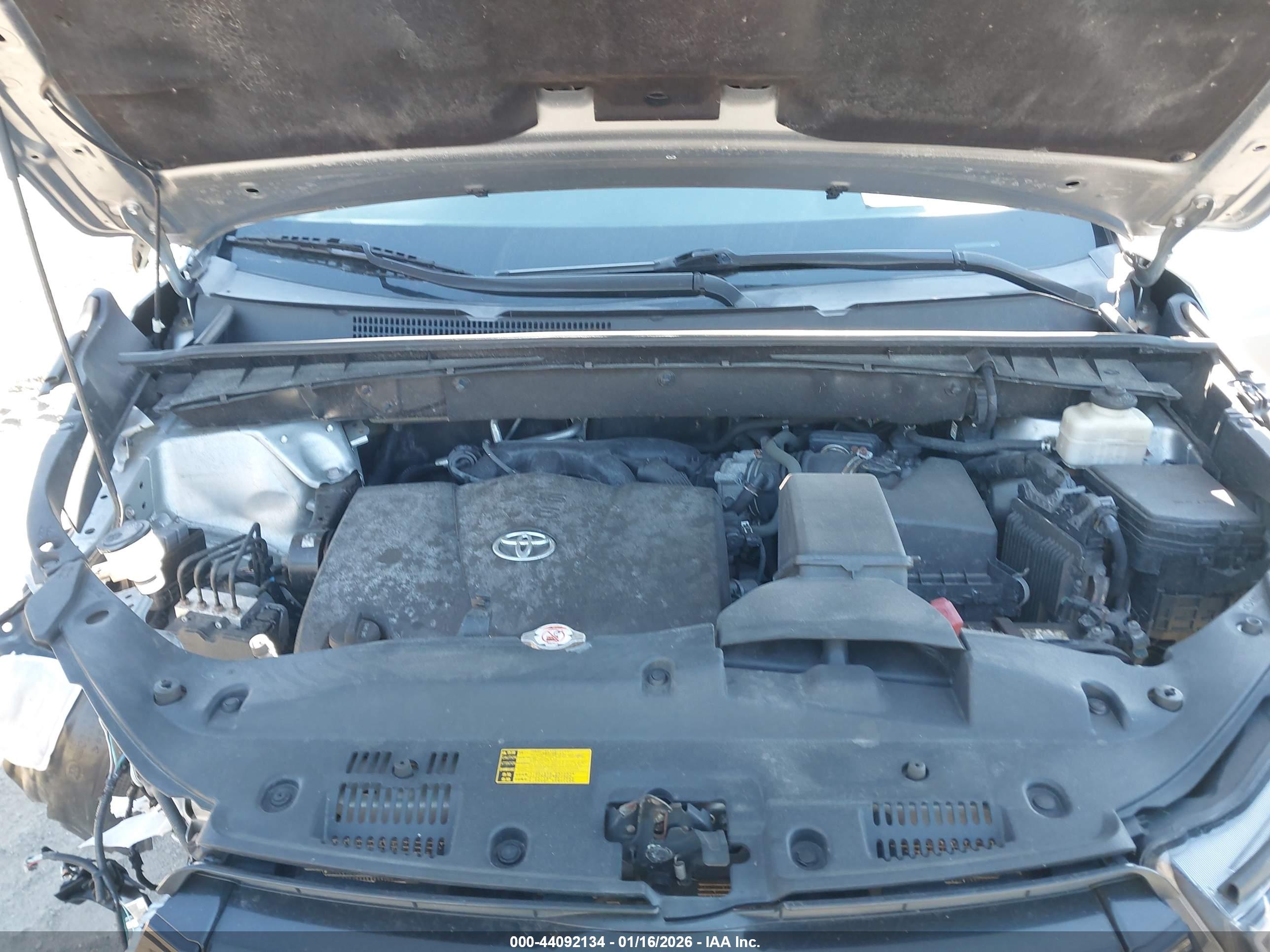 TOYOTA HIGHLANDER image 10