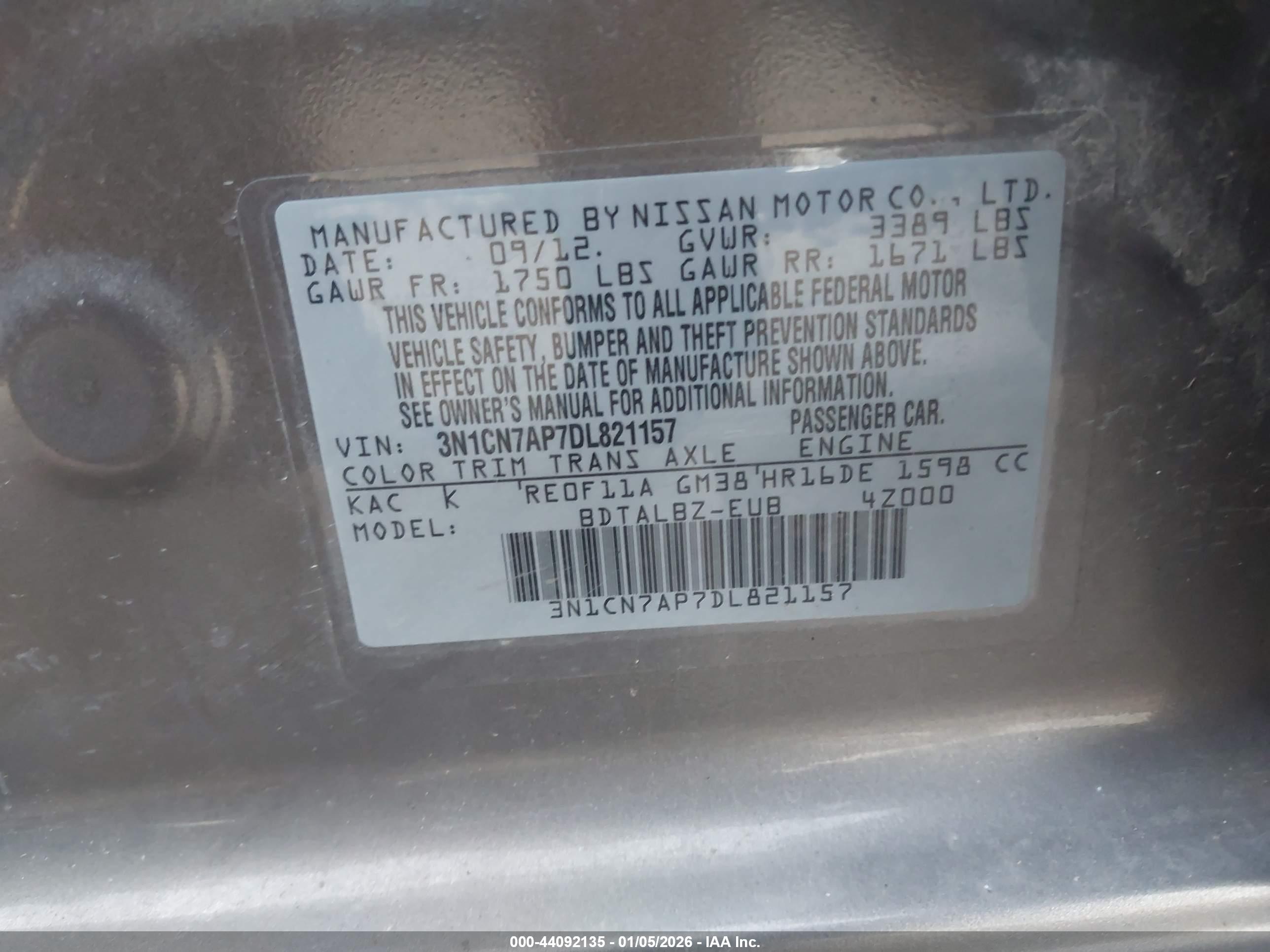 NISSAN VERSA image 9