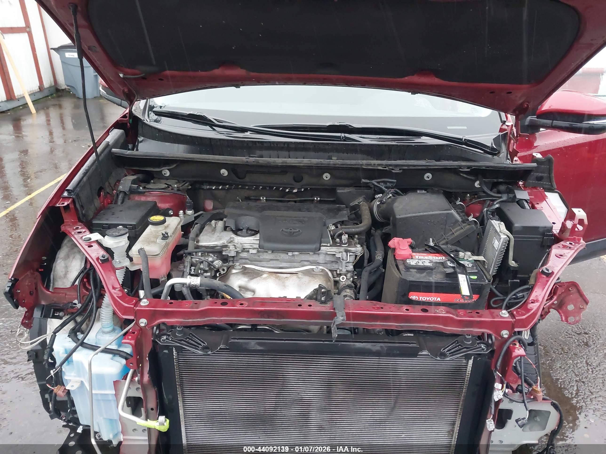 TOYOTA RAV4 image 10