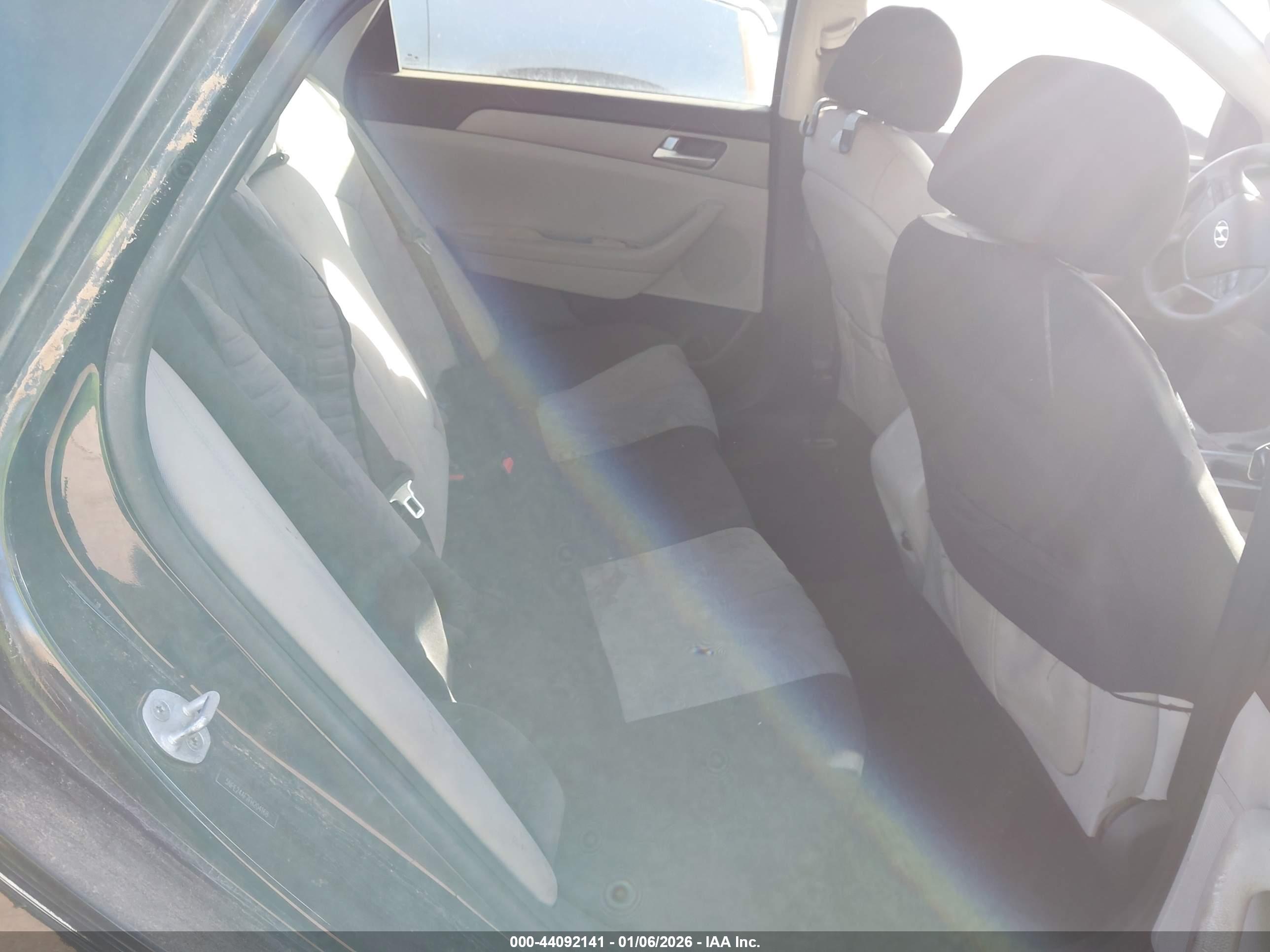 HYUNDAI SONATA image 8
