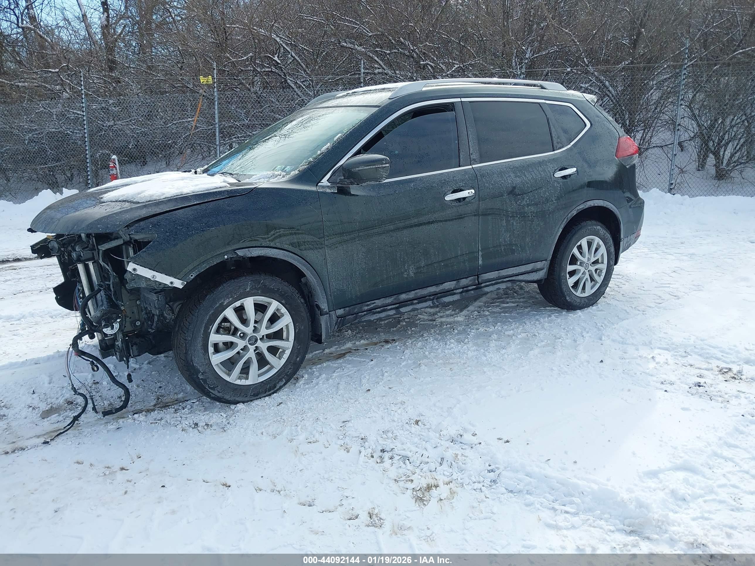 NISSAN ROGUE image 2