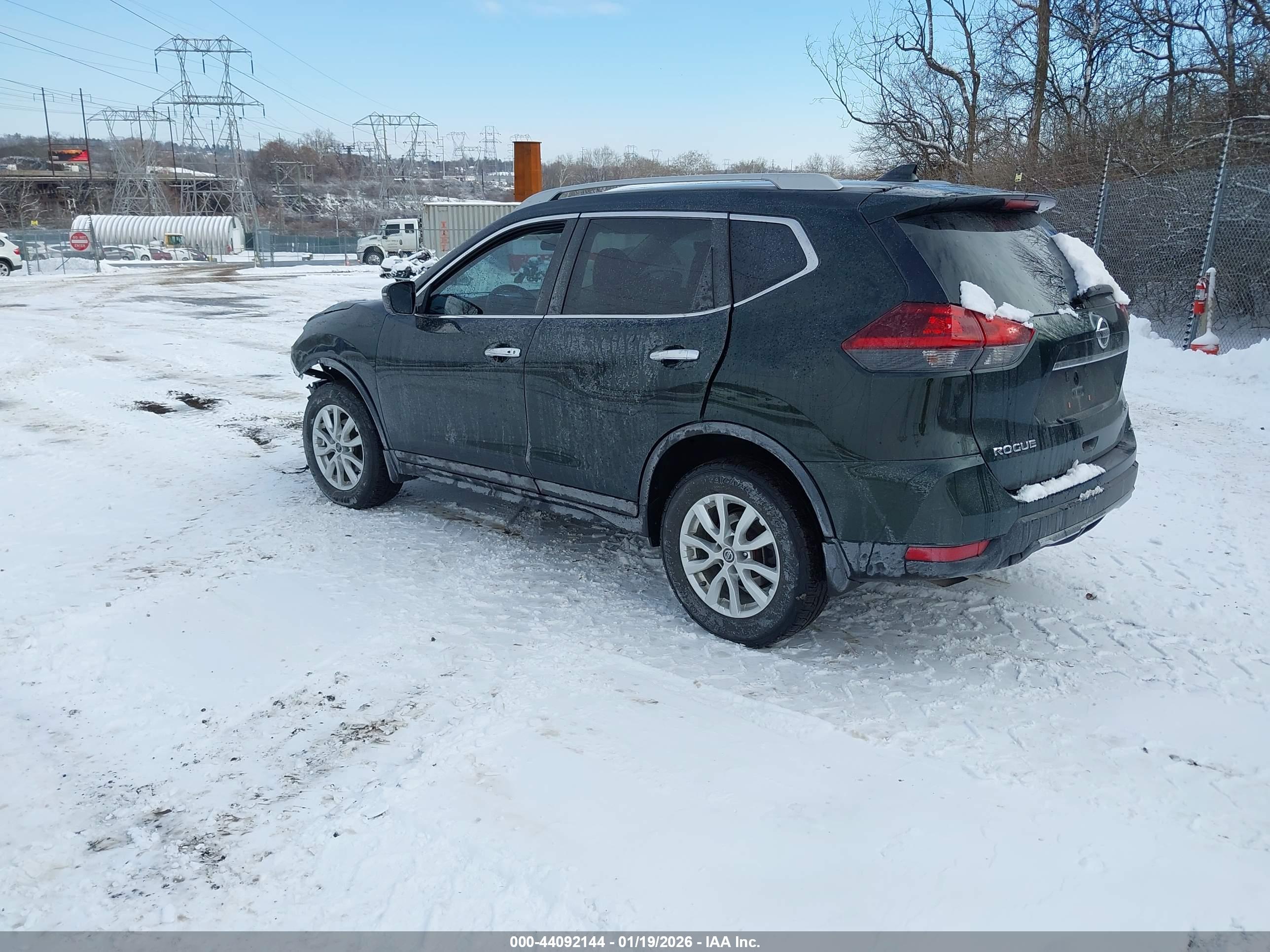 NISSAN ROGUE image 3