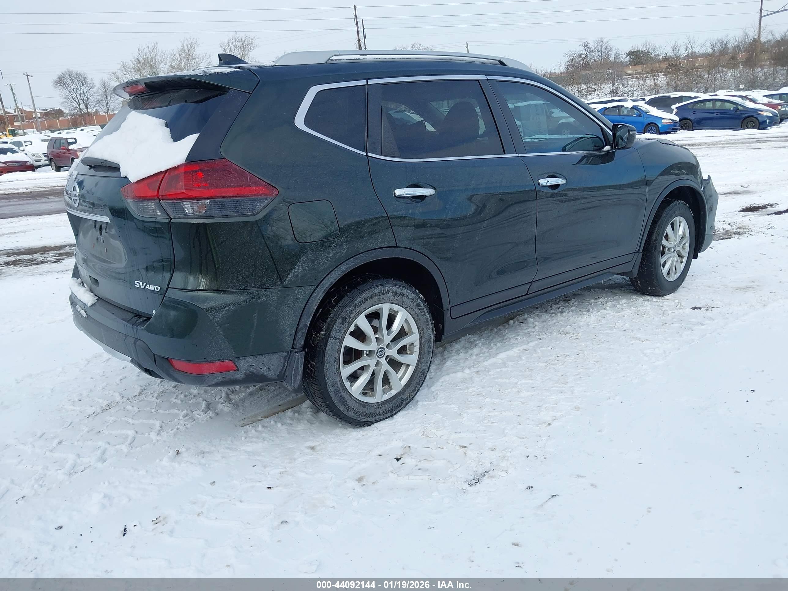 NISSAN ROGUE image 4