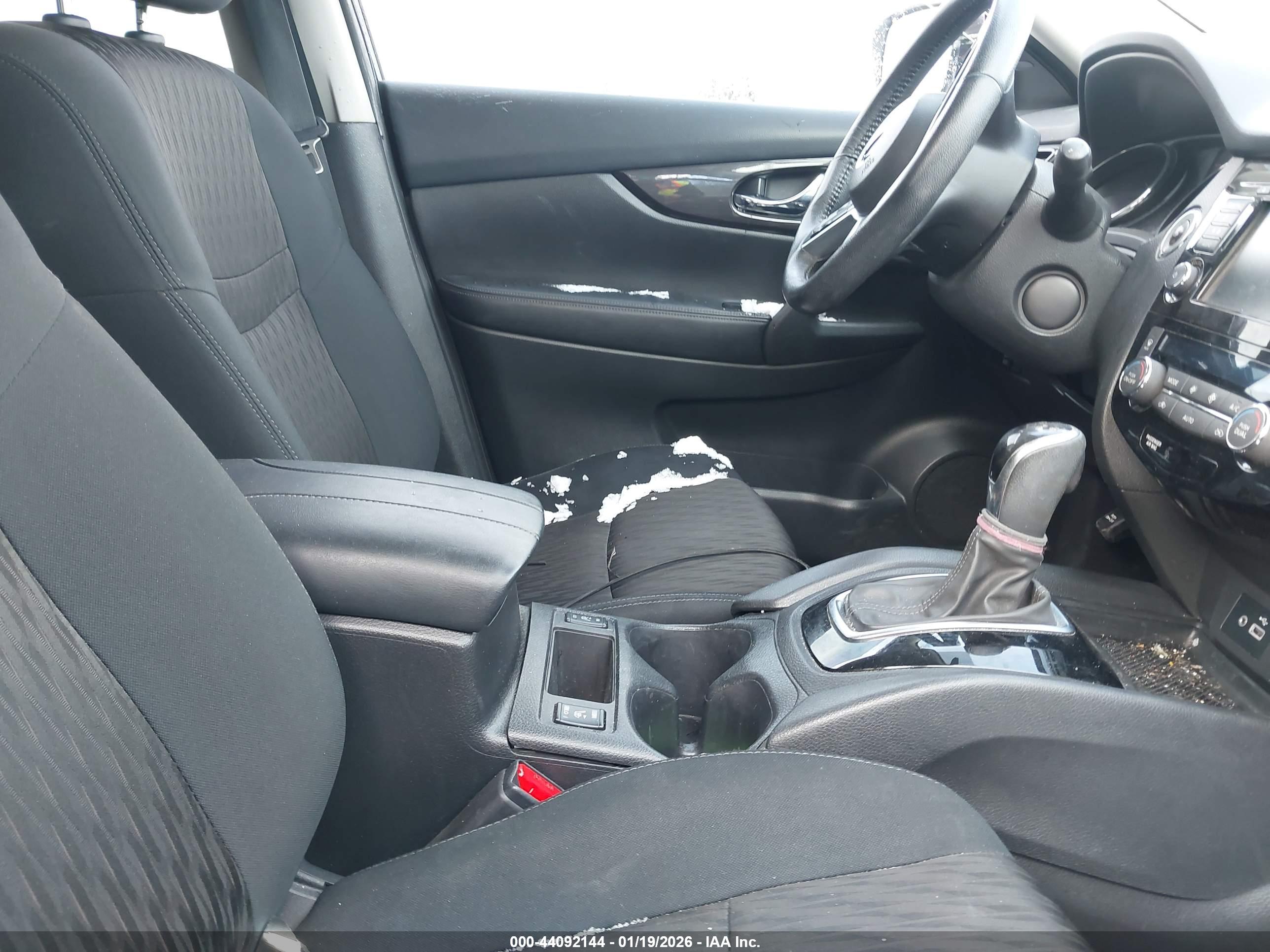 NISSAN ROGUE image 5