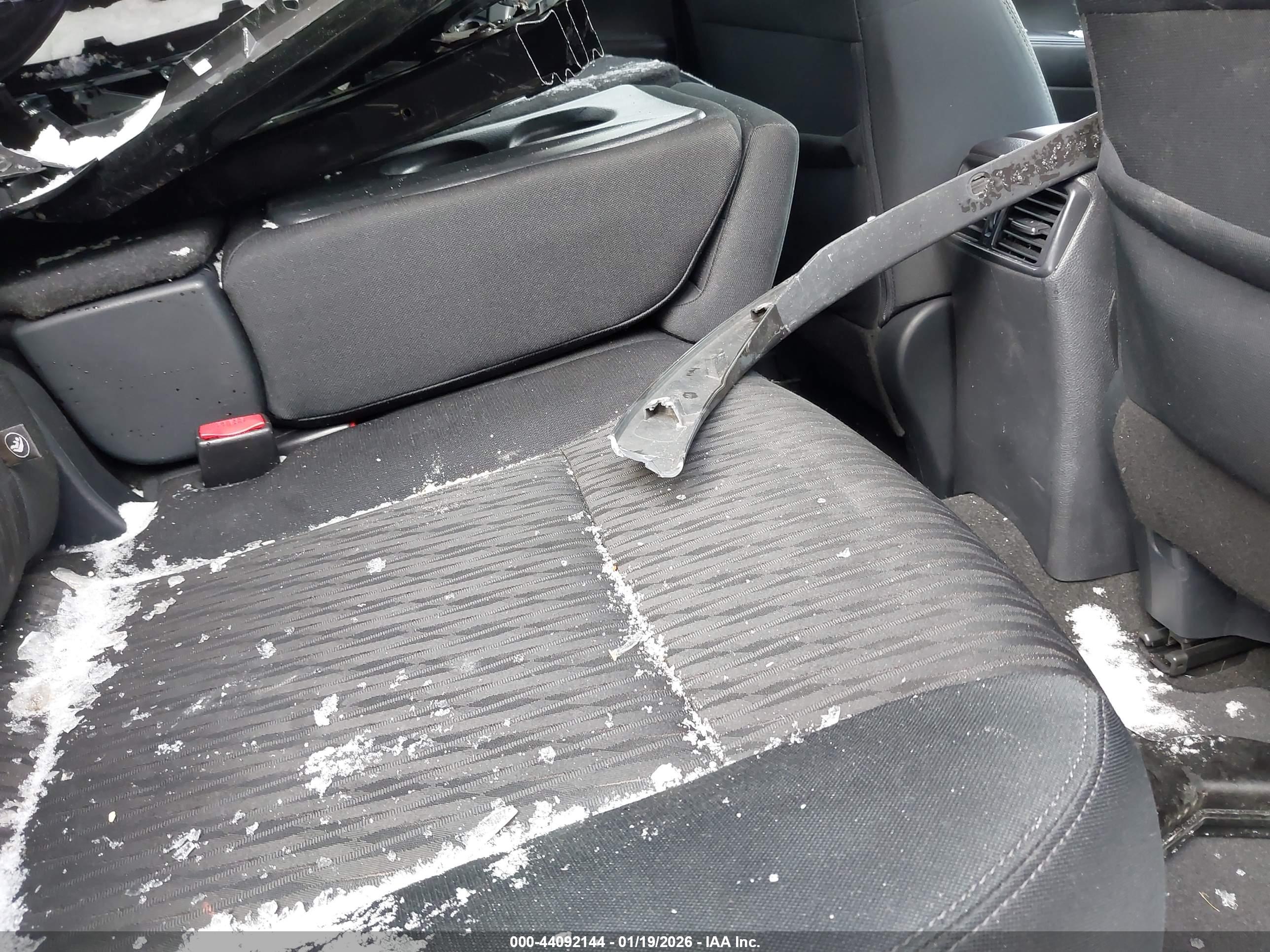 NISSAN ROGUE image 8