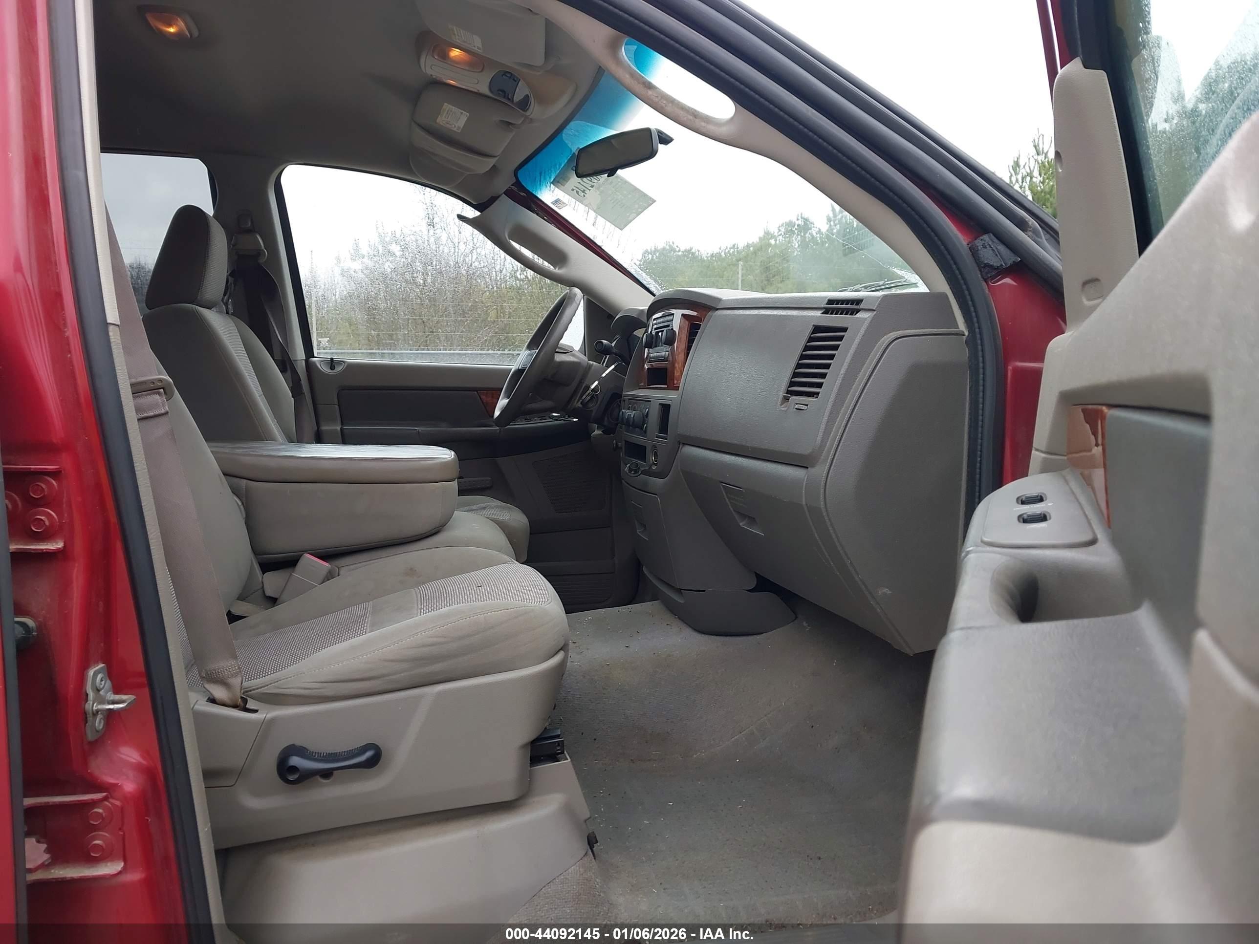 DODGE RAM image 5