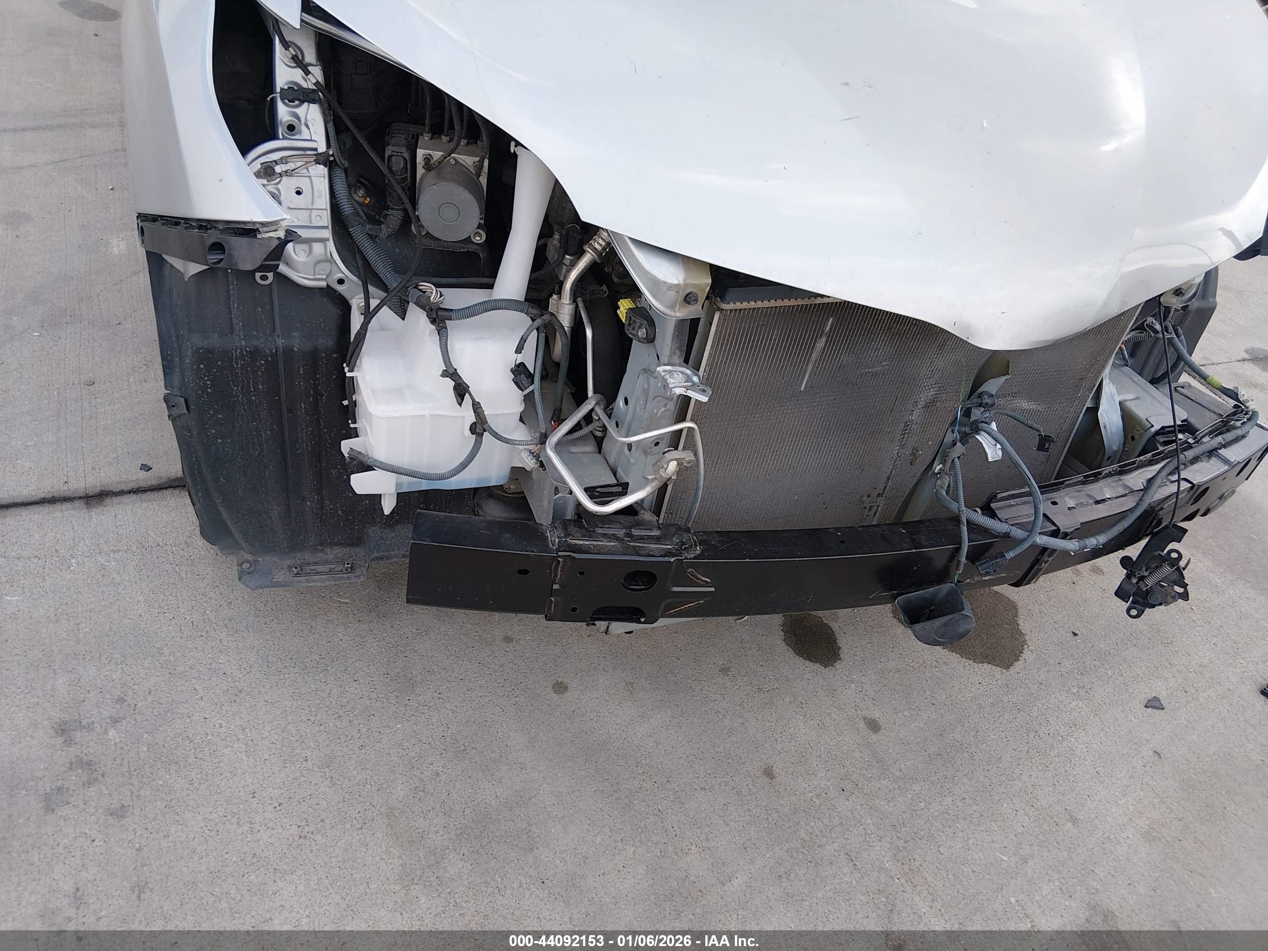 TOYOTA SIENNA image 6