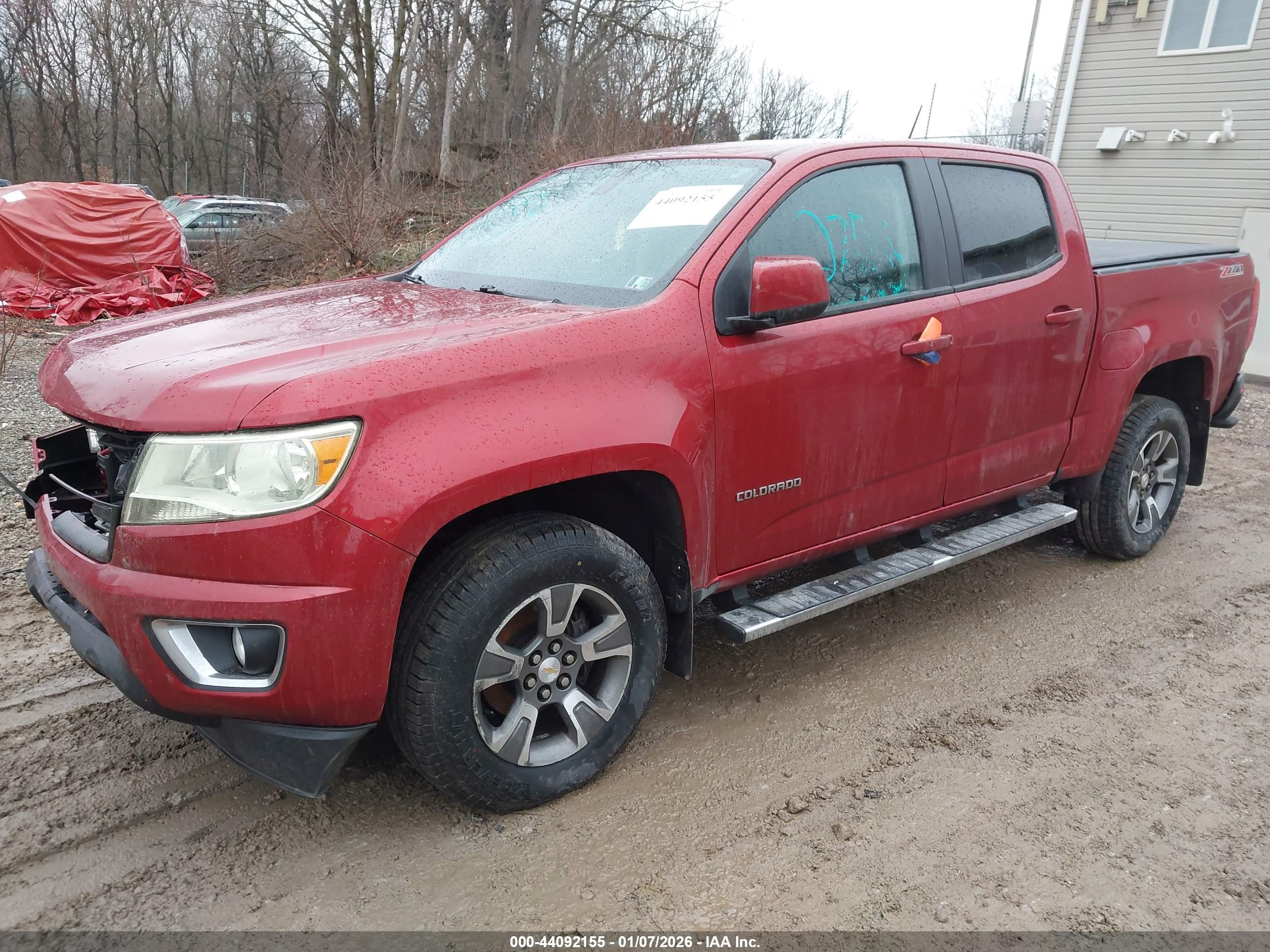 CHEVROLET COLORADO image 2
