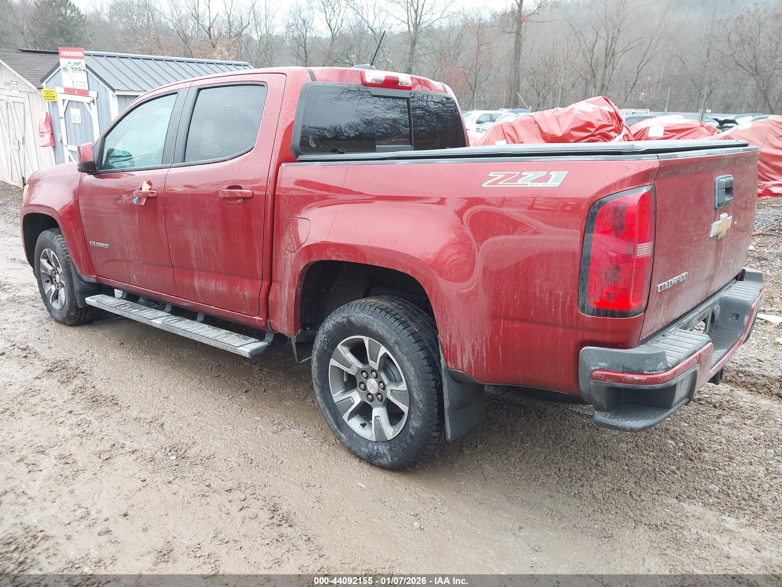 CHEVROLET COLORADO image 3