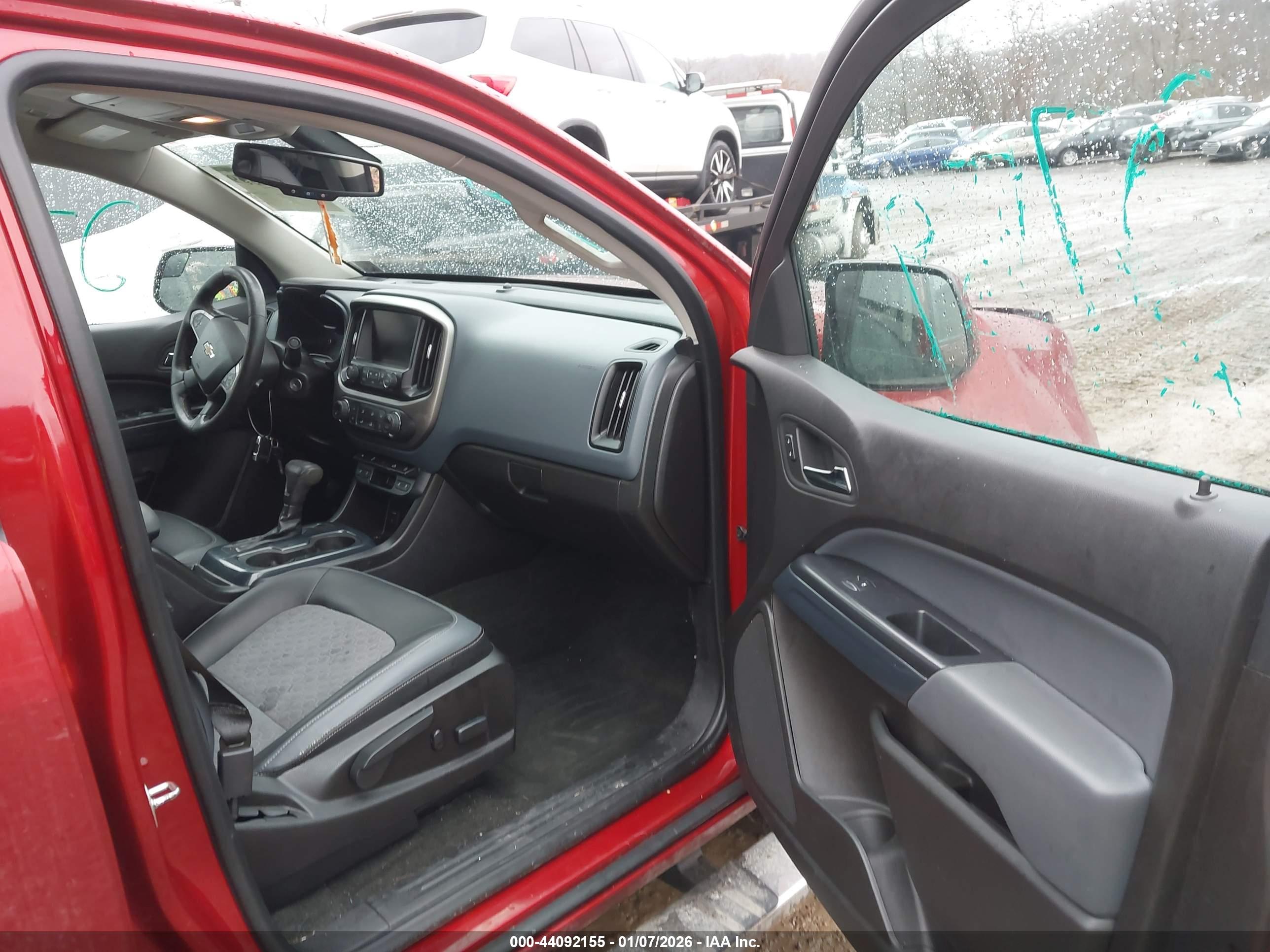 CHEVROLET COLORADO image 5