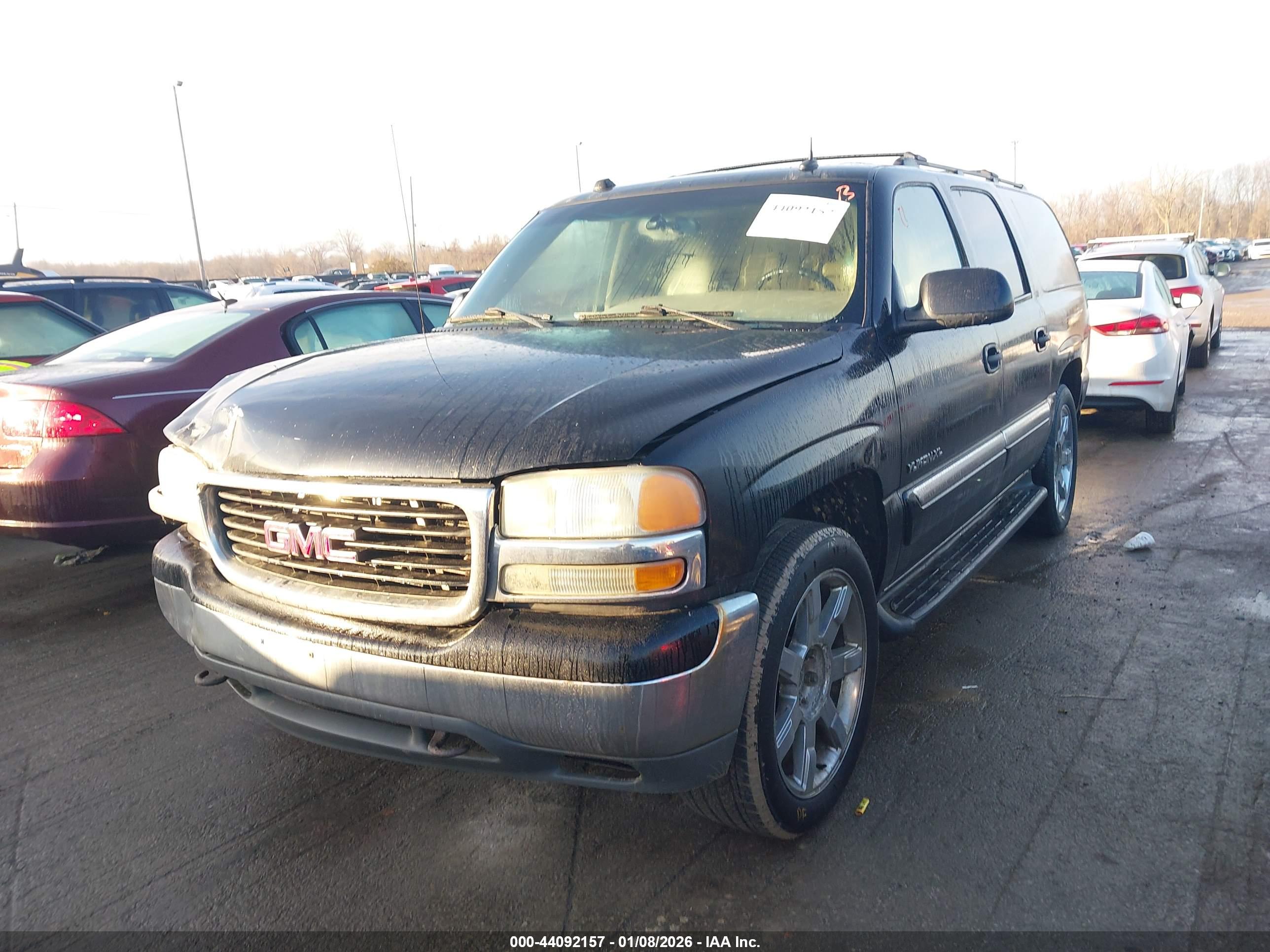GMC YUKON image 2