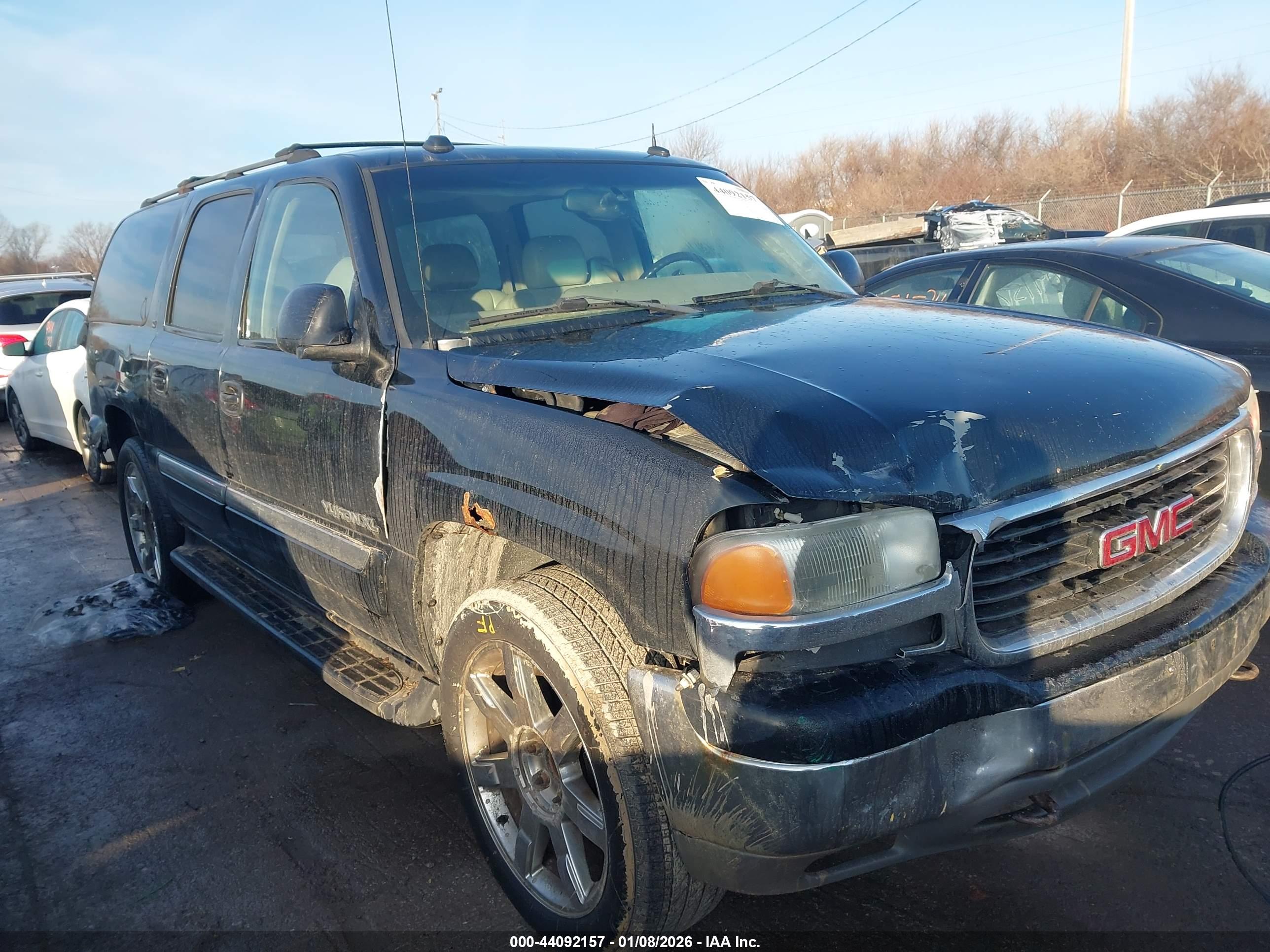 GMC YUKON image 6