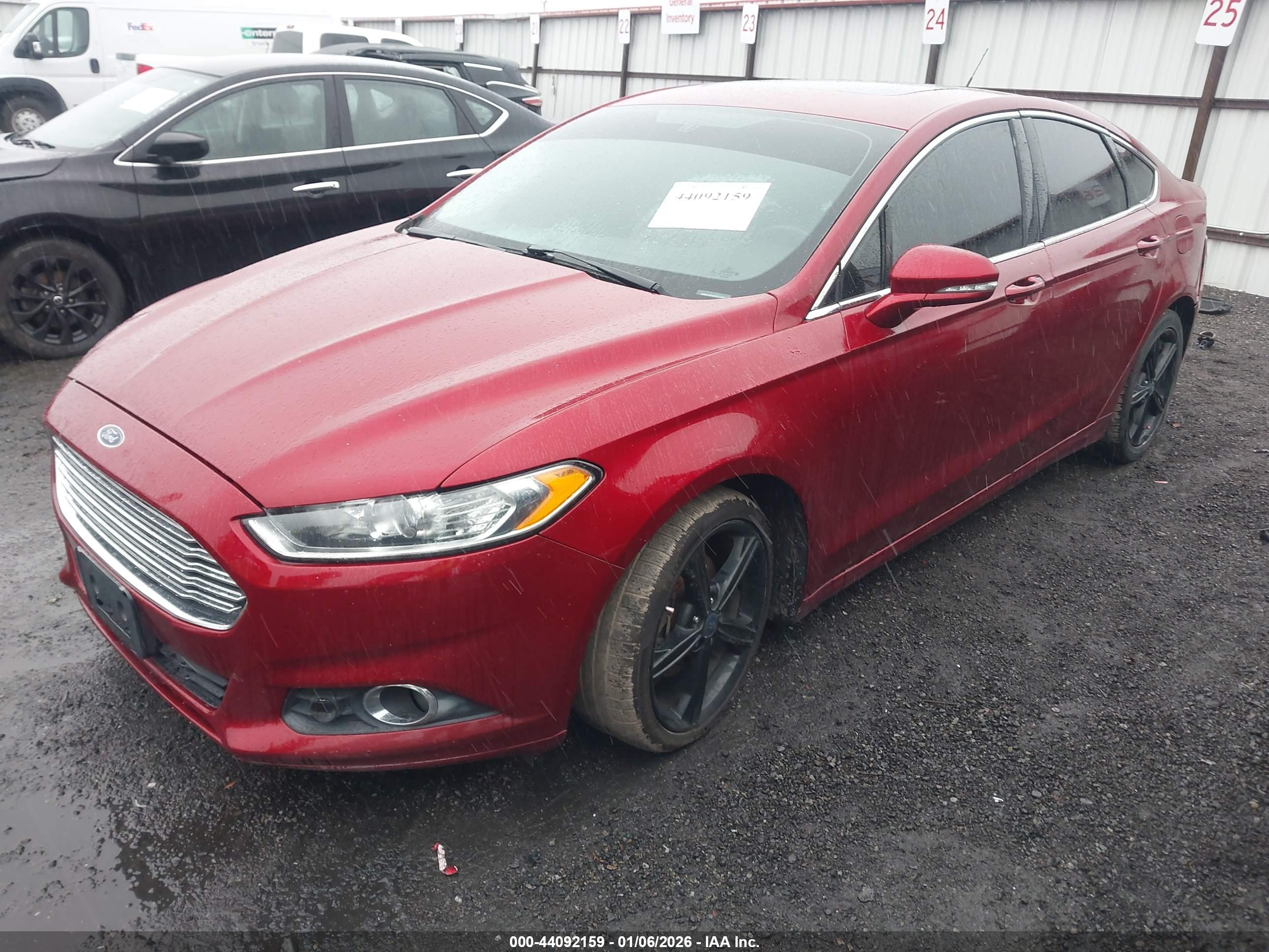 FORD FUSION image 2
