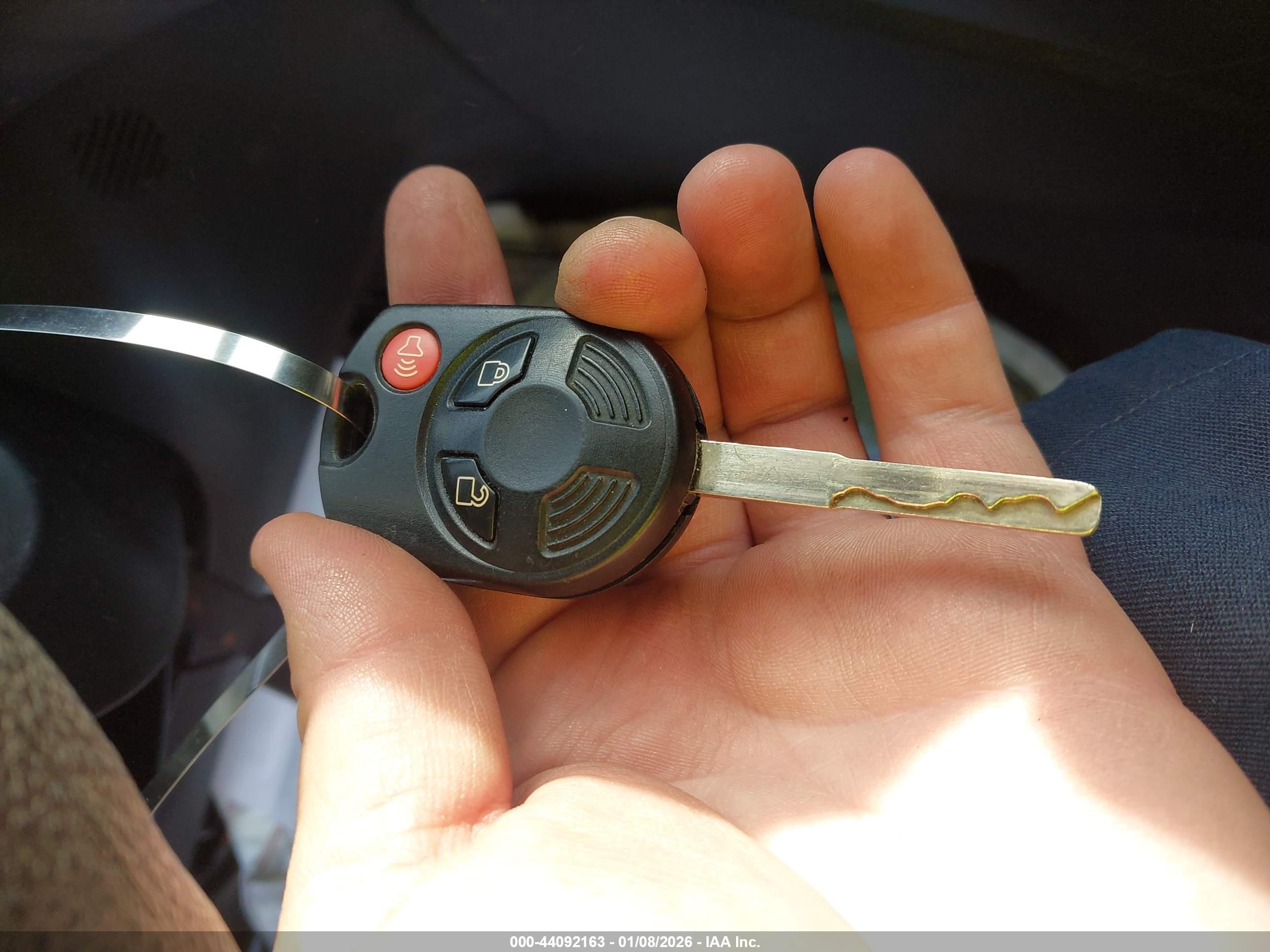 FORD ESCAPE image 11