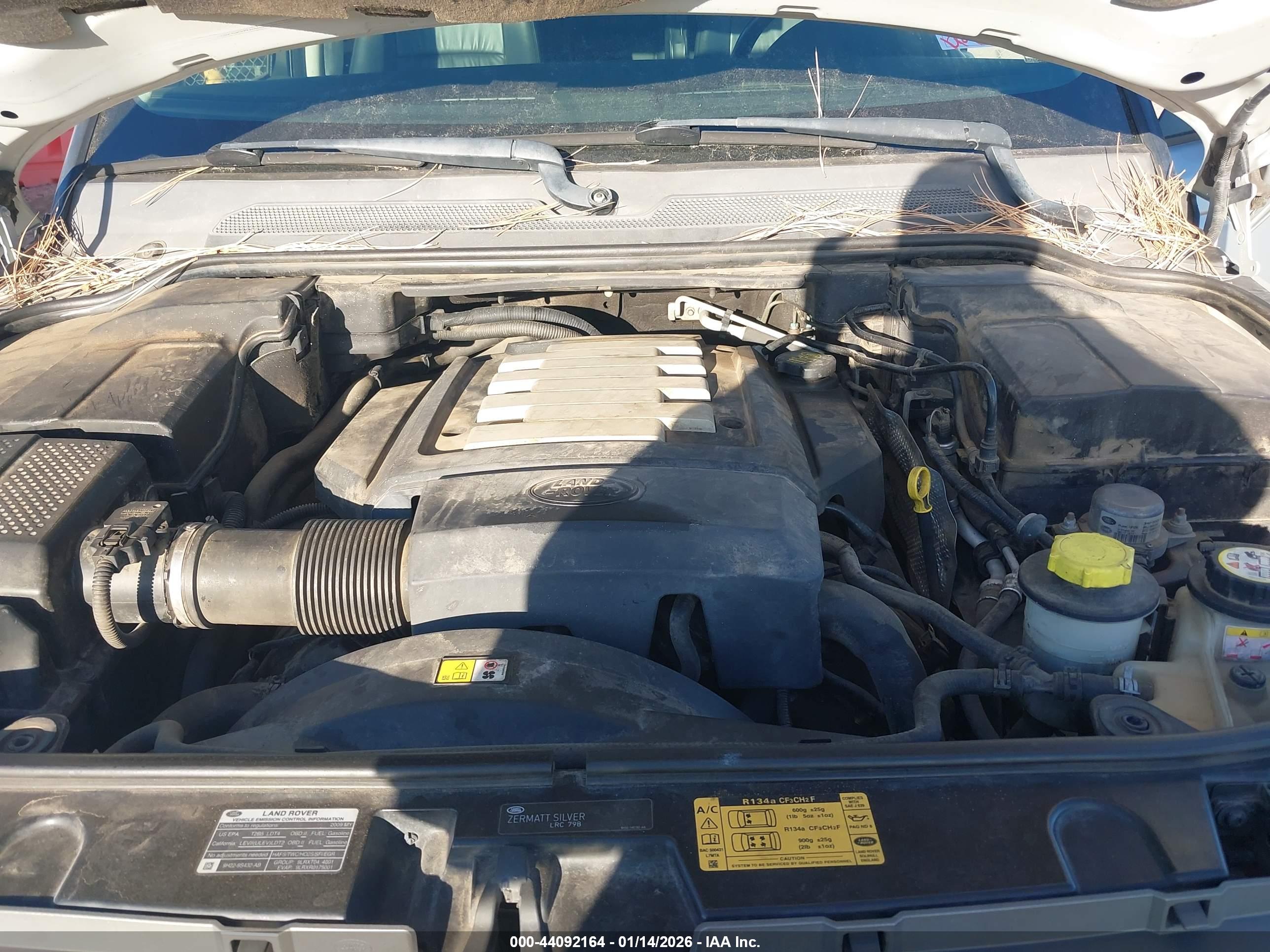 LAND ROVER image 10