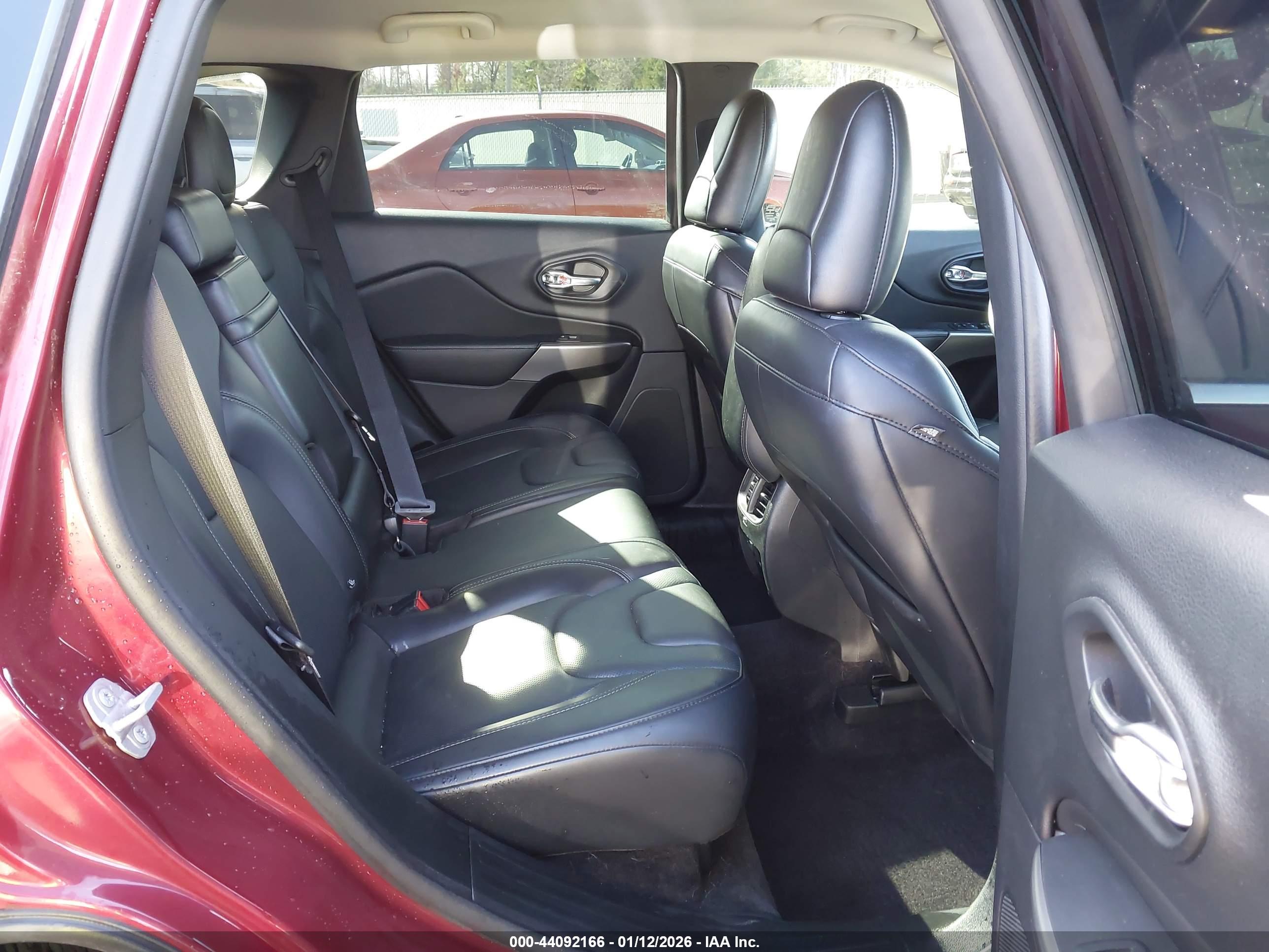 JEEP CHEROKEE image 8