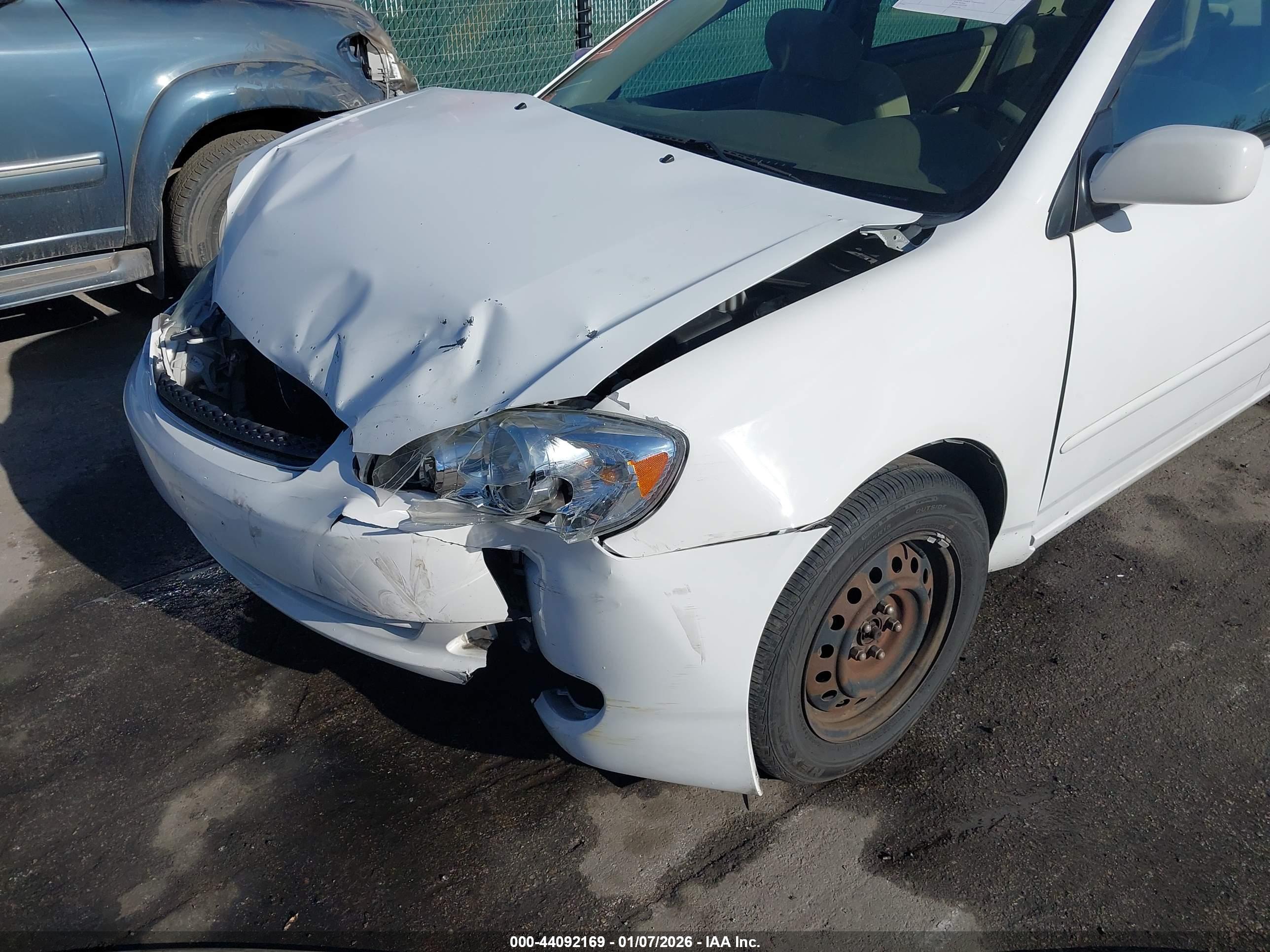 TOYOTA COROLLA image 6