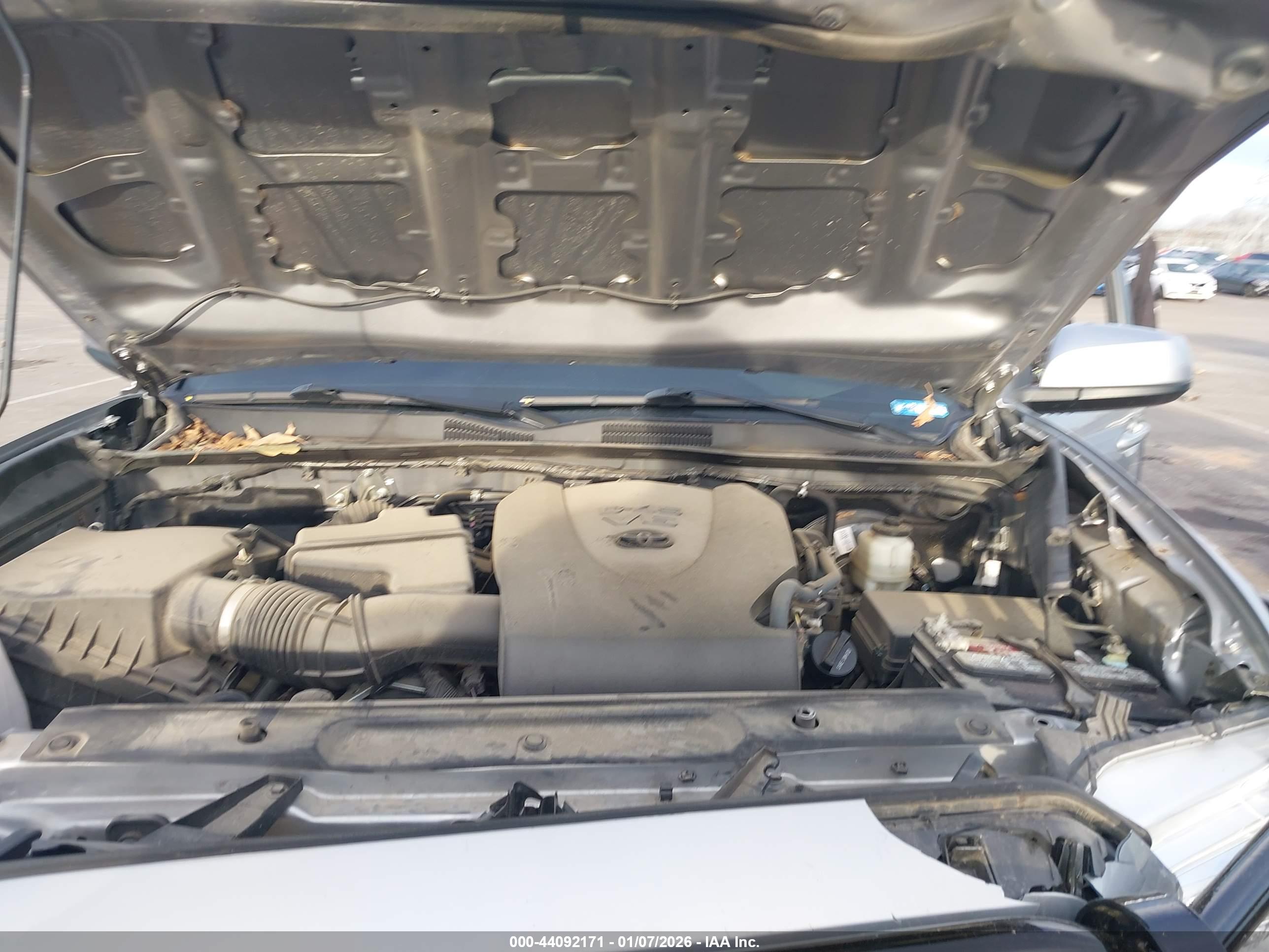 TOYOTA TACOMA image 10