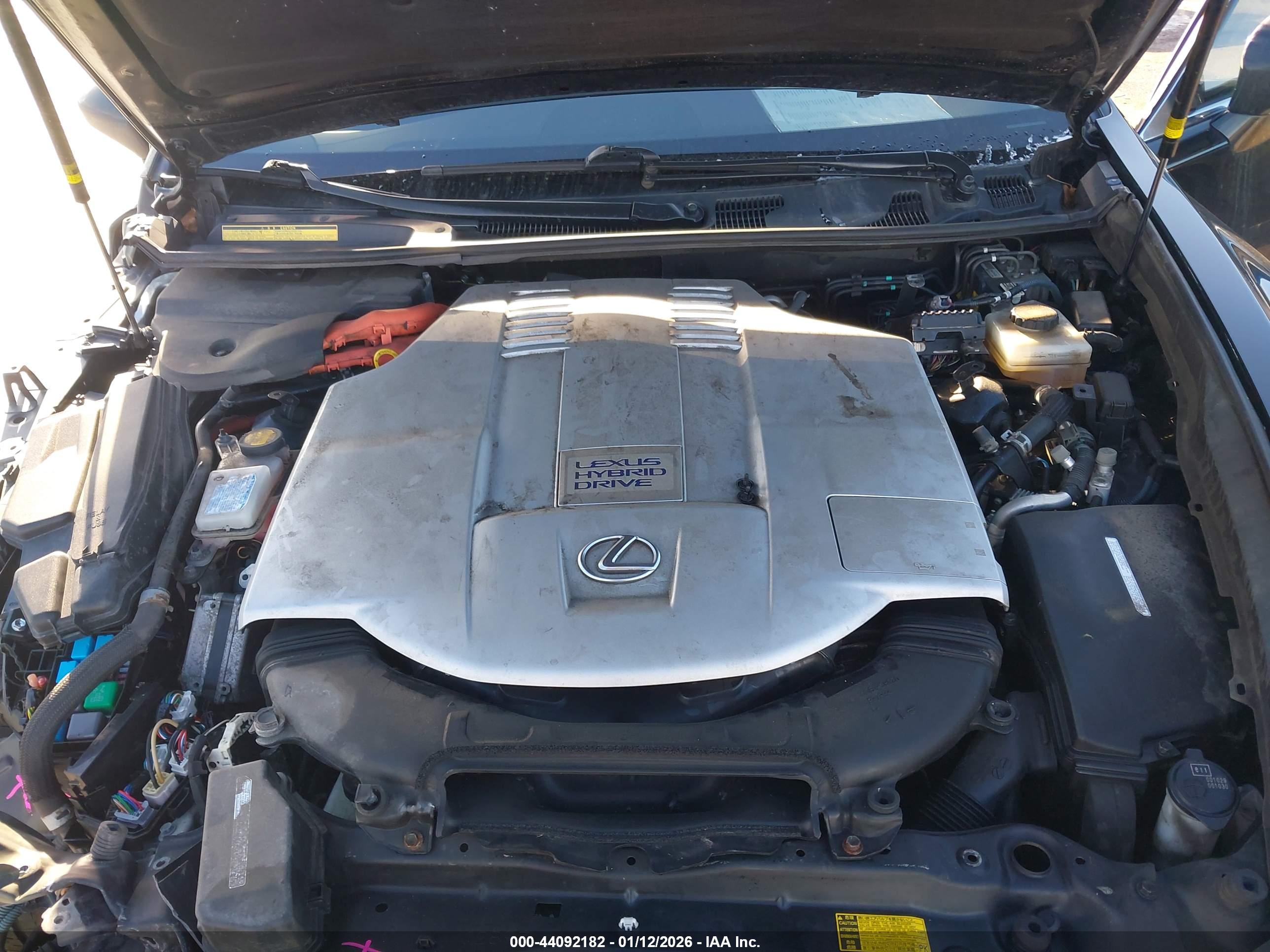 LEXUS LS image 10